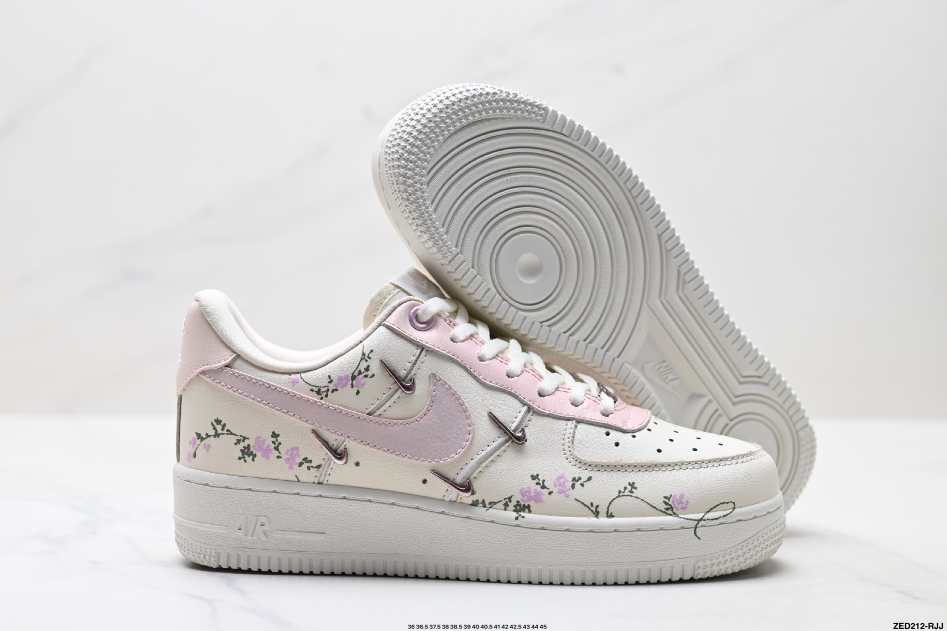 NIKE AIR FORCE 1‘07 FV8110-182