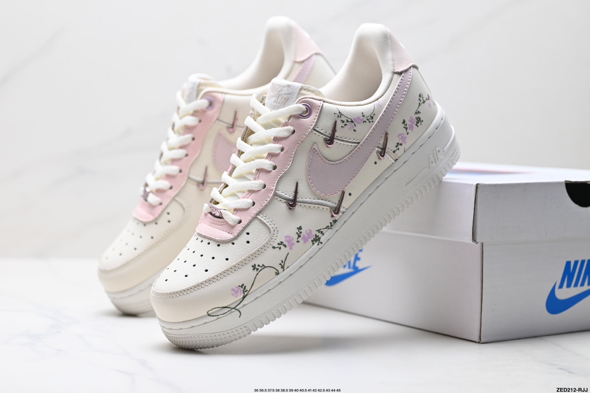 NIKE AIR FORCE 1‘07 FV8110-182