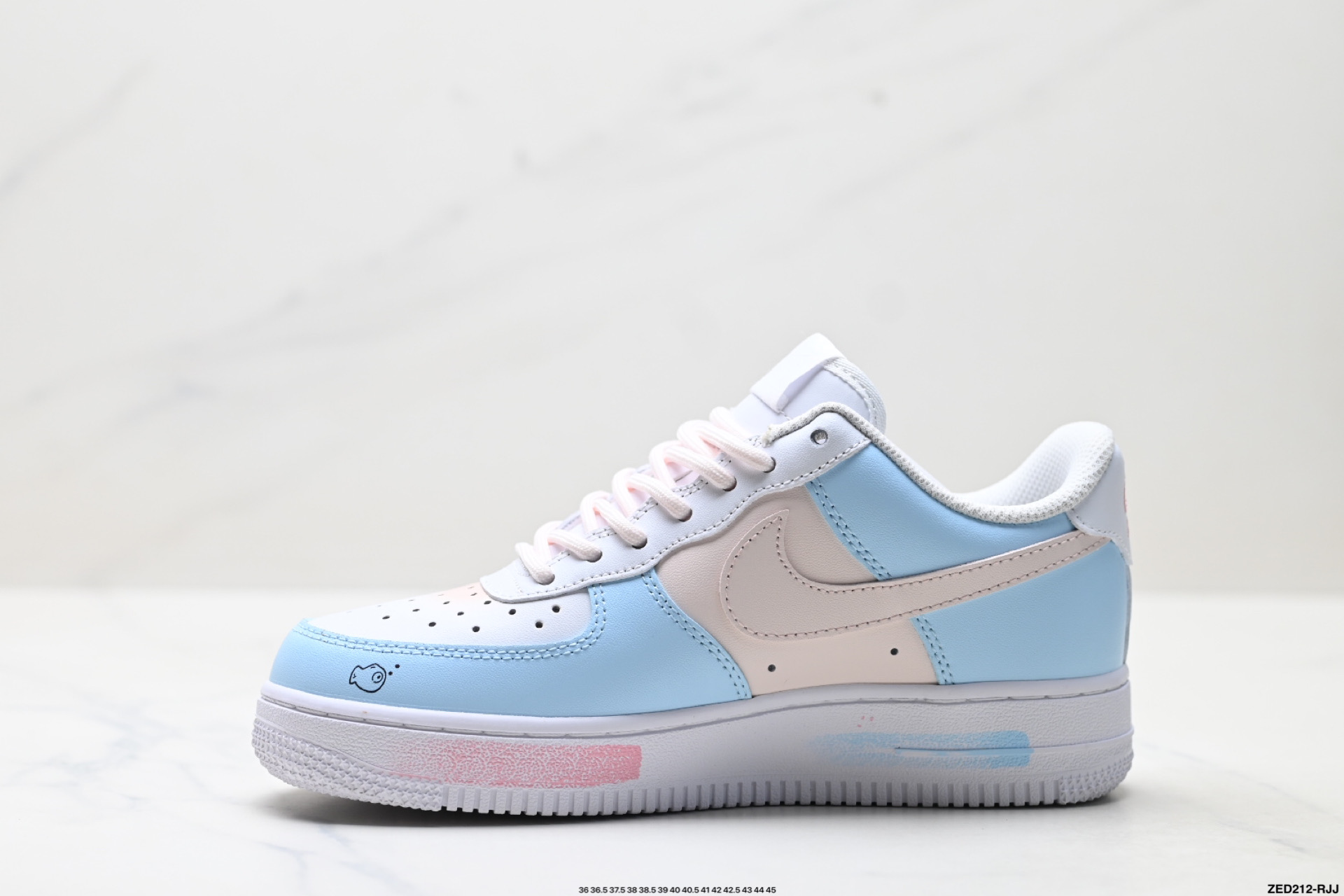 NIKE AIR FORCE 1‘07 ZH0316-107