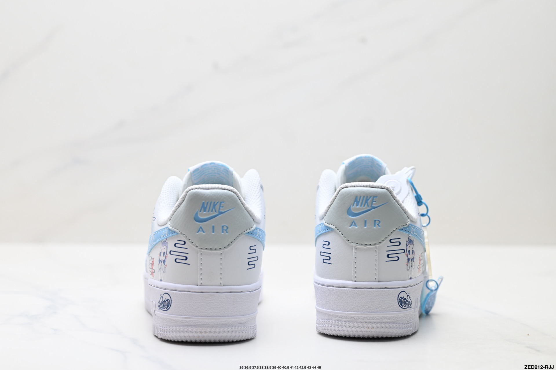 NIKE AIR FORCE 1‘07 HF0022-010