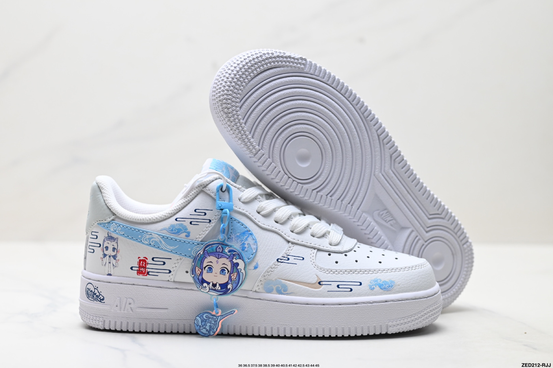 NIKE AIR FORCE 1‘07 HF0022-010