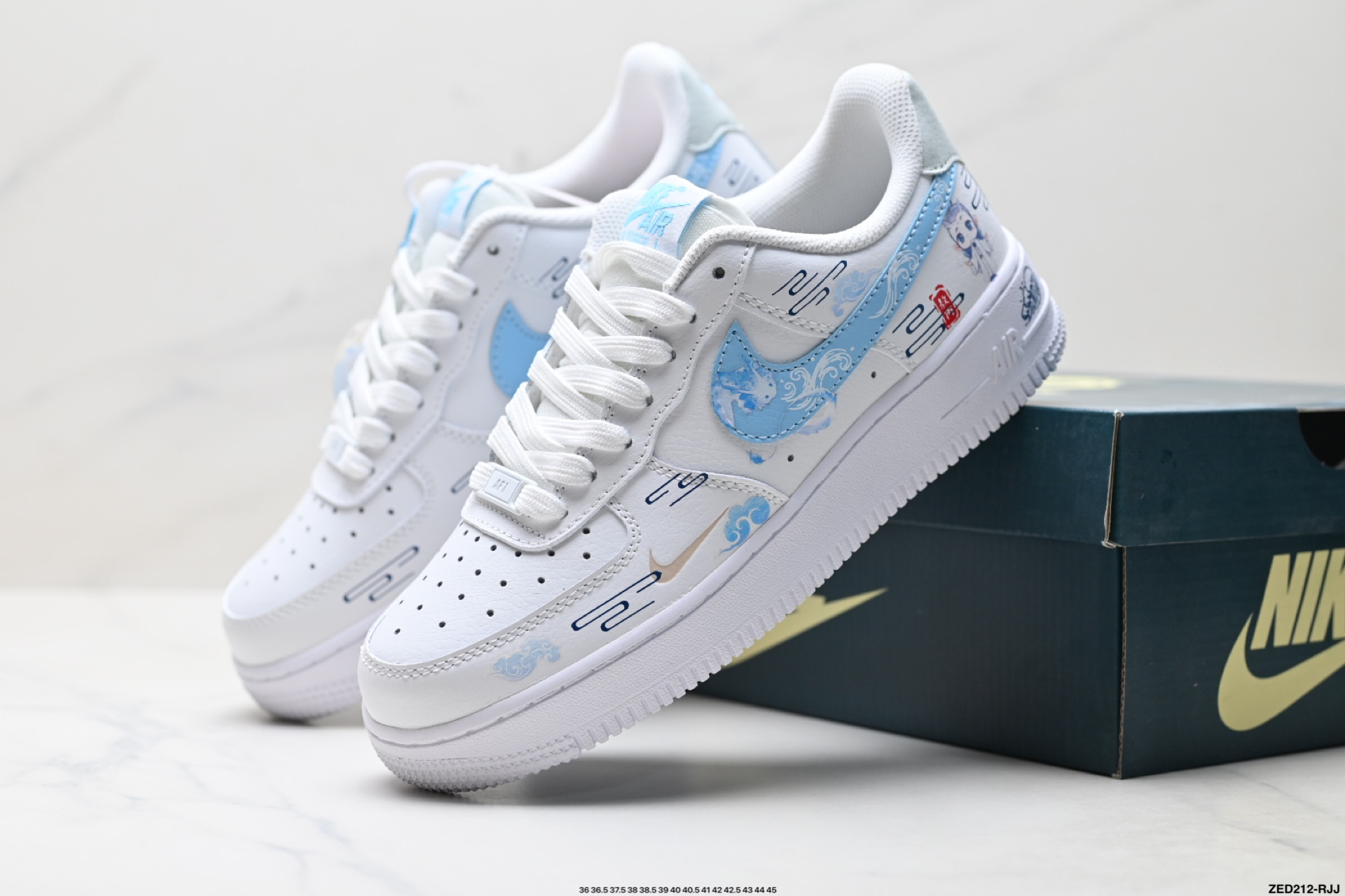 NIKE AIR FORCE 1‘07 HF0022-010