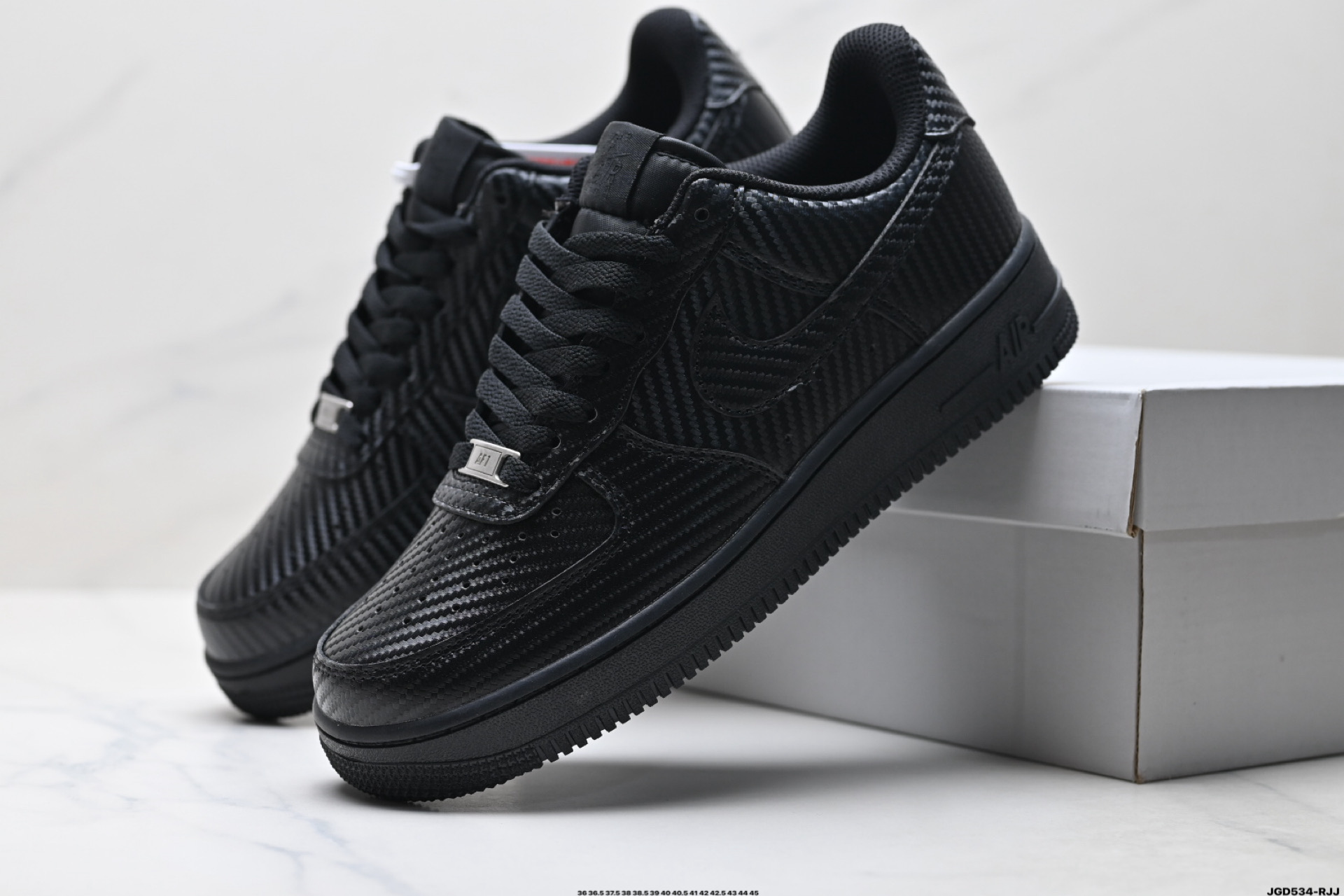 NIKE AIR FORCE 1‘07 HF2886-001
