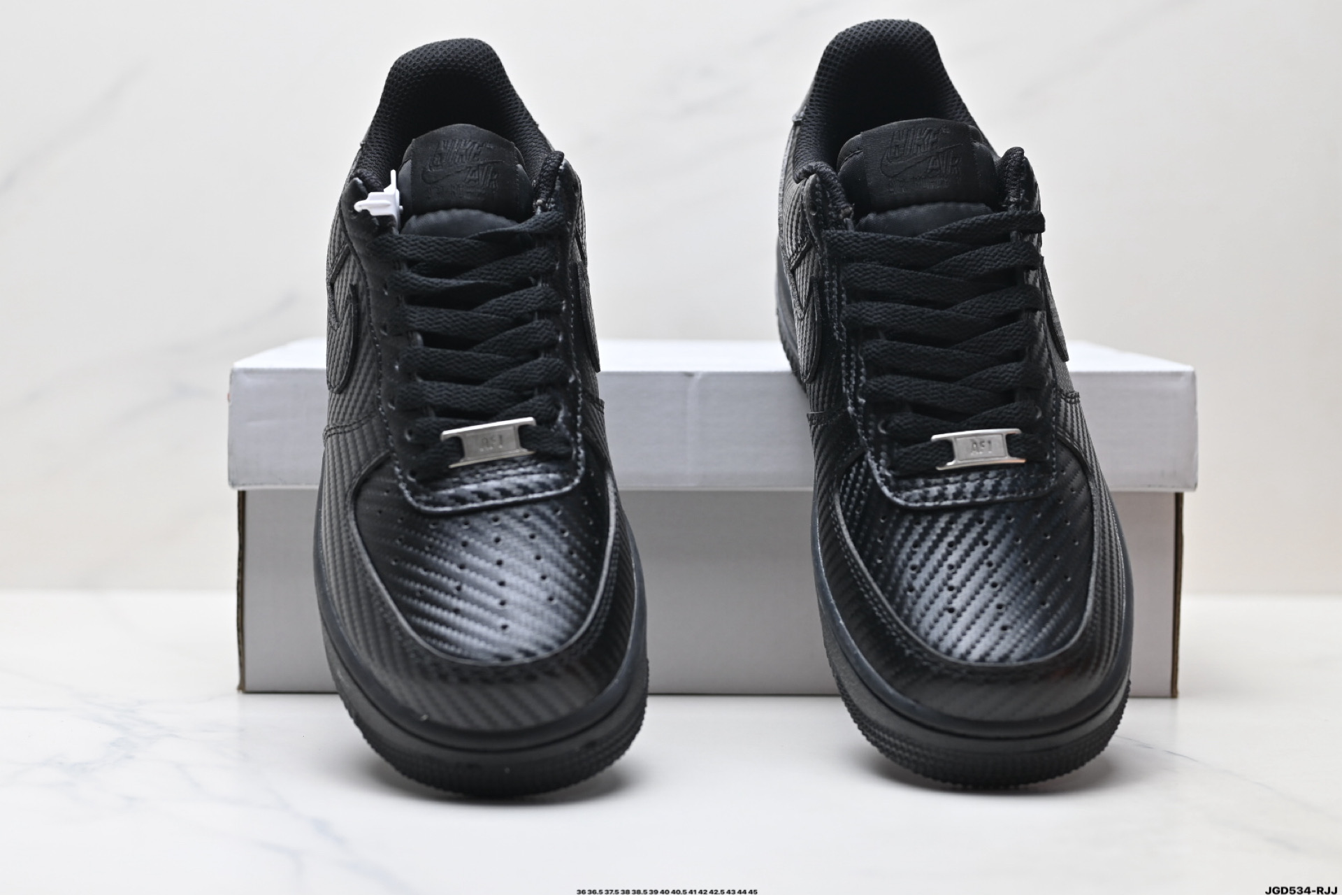 NIKE AIR FORCE 1‘07 HF2886-001