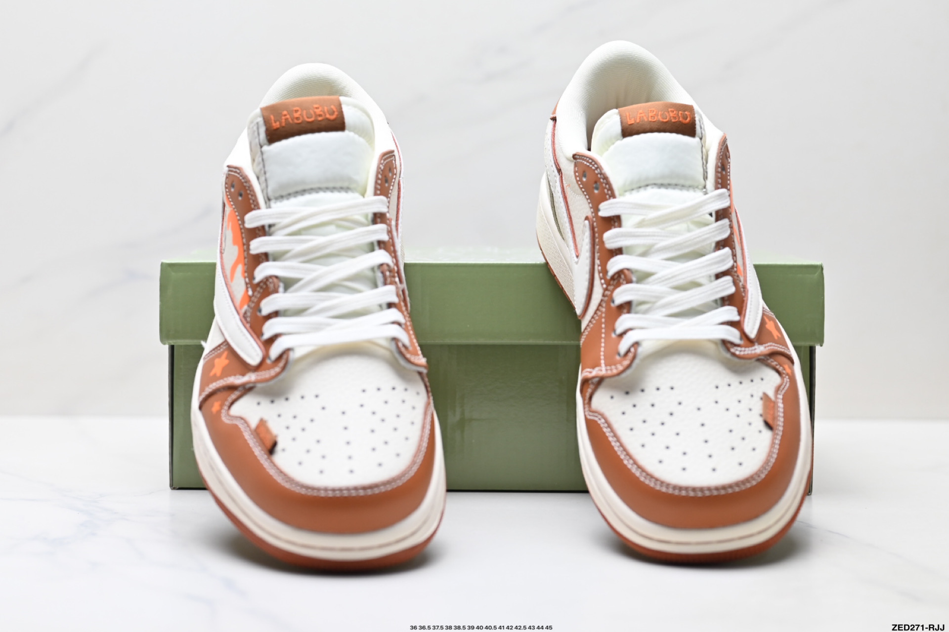 Nike Air Jordan 1 x Travis Scott AJ1倒勾 乔一倒钩 ‘DIY’定制 耐克 低帮文化篮球鞋 DZ5899-020