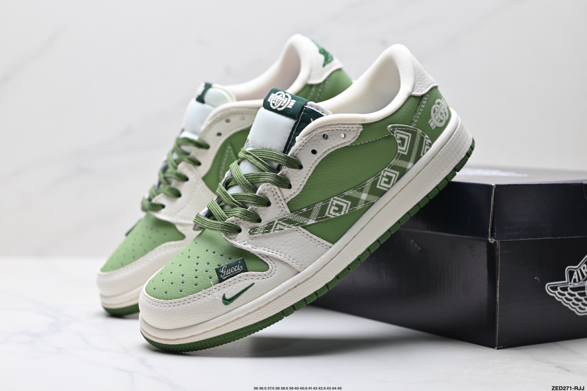 Nike Air Jordan 1 x Travis Scott AJ1倒勾 乔一倒钩 ‘DIY’定制 耐克 低帮文化篮球鞋 XS2025-028