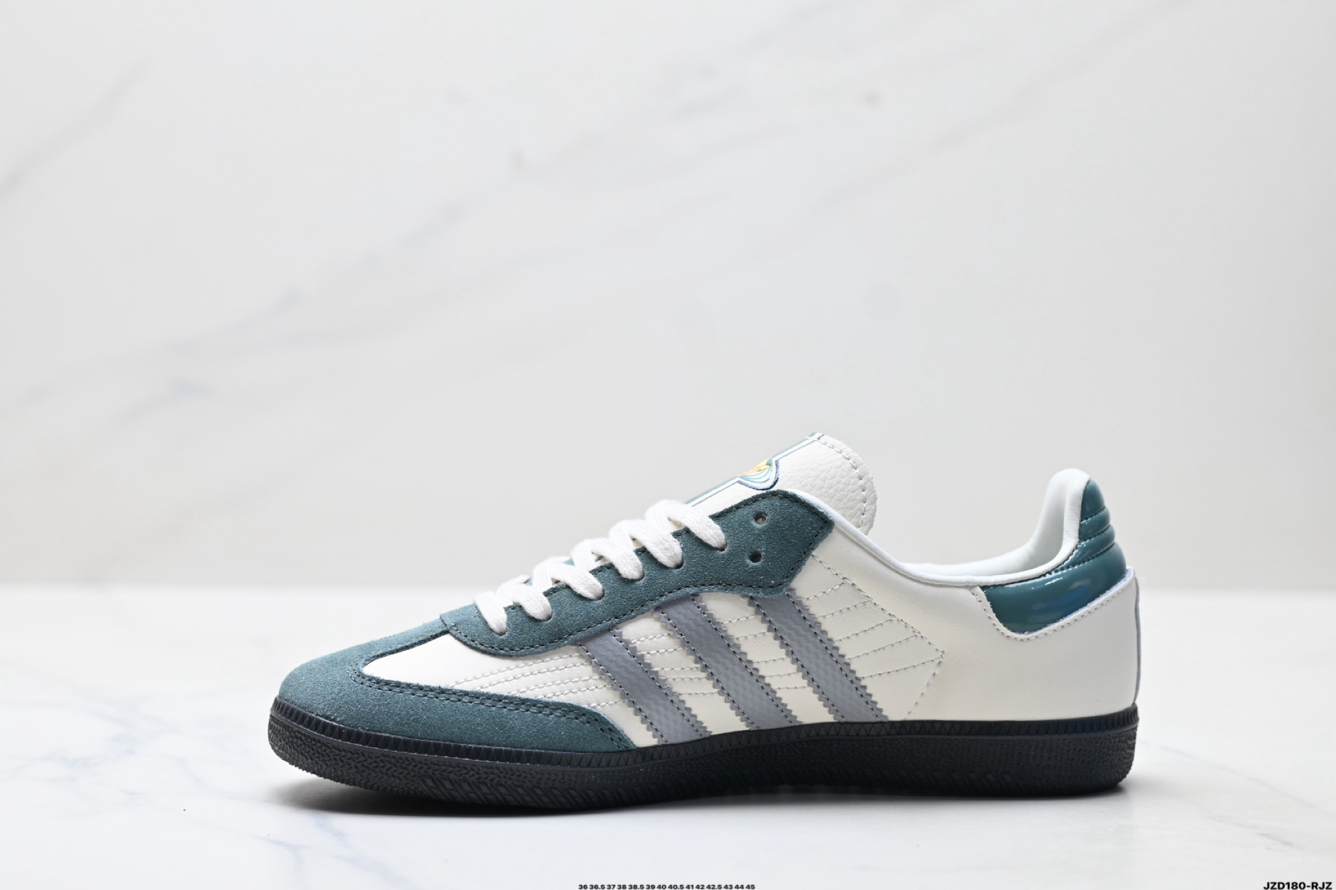 Adidas Originals Samba OG 桑巴舞系列 阿迪达斯 三叶草 绅士德训足球风百搭低帮休闲运动板鞋 JP9252