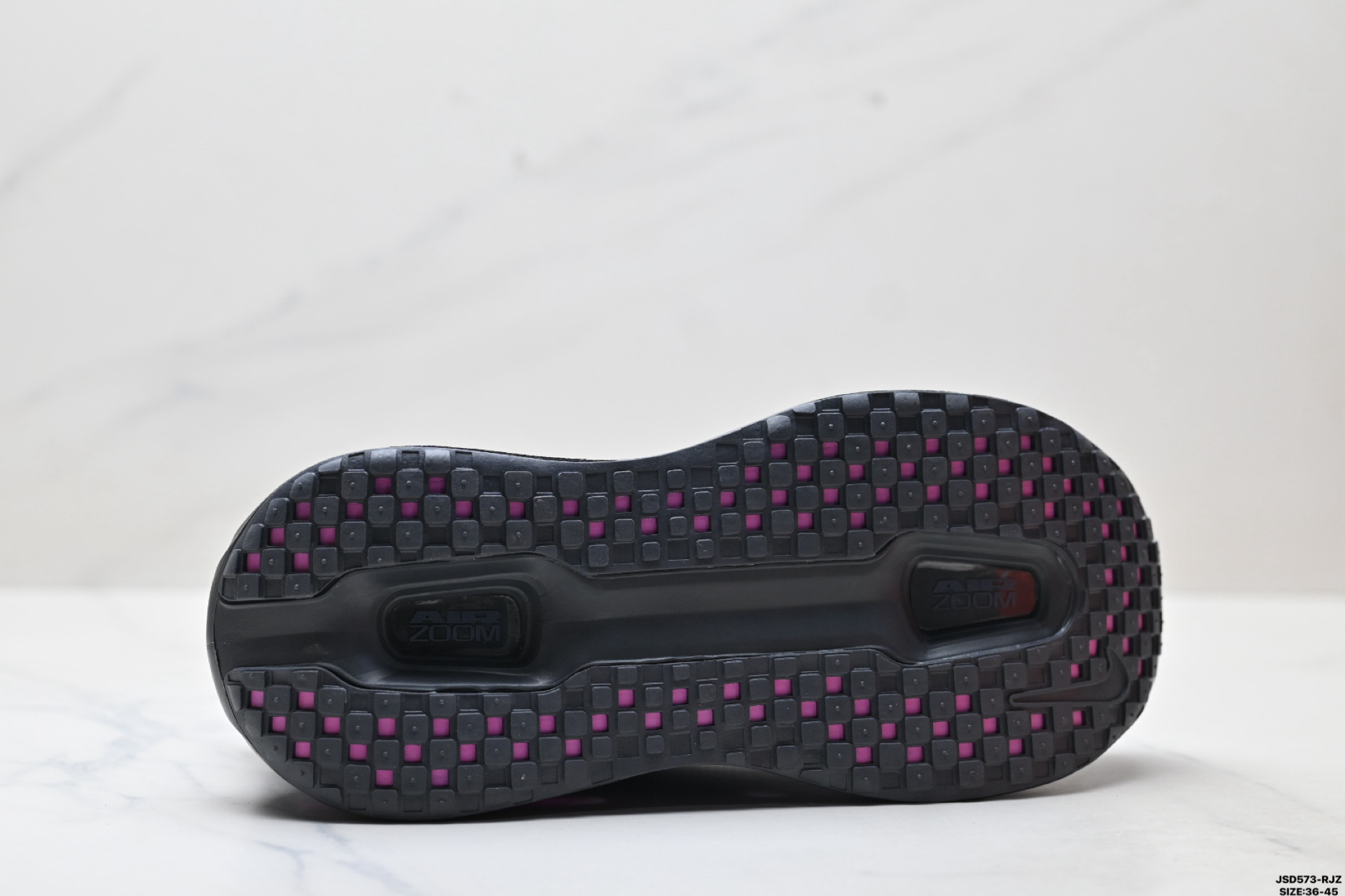 Nike VOMERO PREMIUM 耐克 舒适减震防滑 低帮跑步鞋 FN8453-029