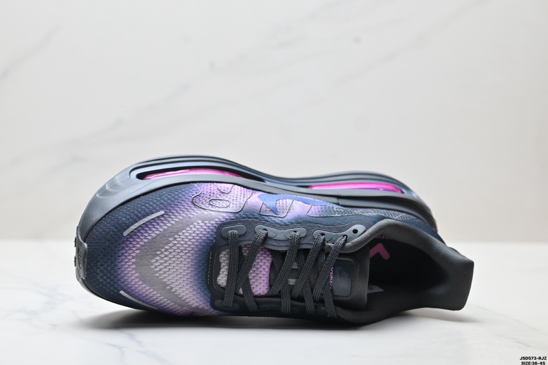 Nike VOMERO PREMIUM 耐克 舒适减震防滑 低帮跑步鞋 FN8453-029