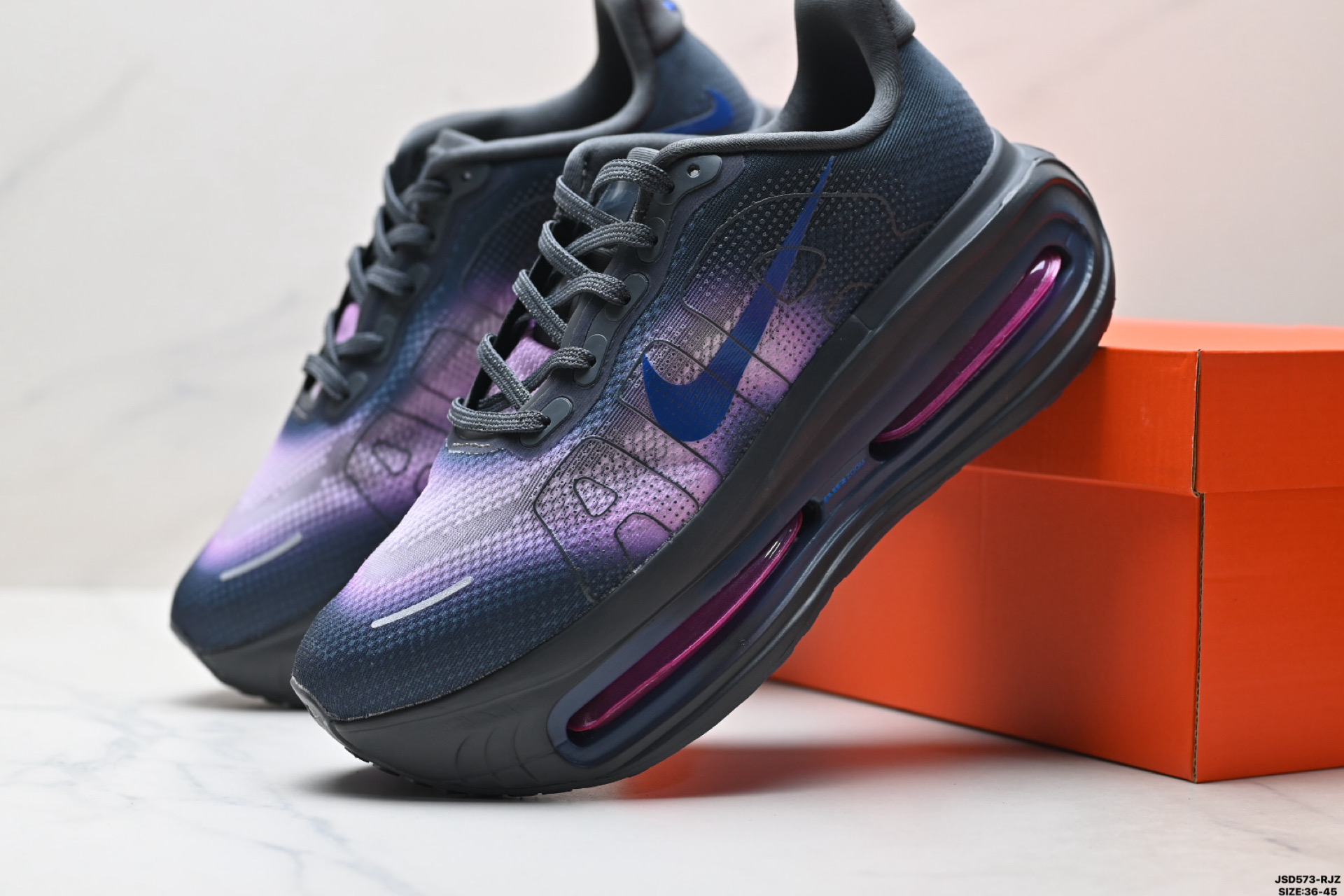 Nike VOMERO PREMIUM 耐克 舒适减震防滑 低帮跑步鞋 FN8453-029