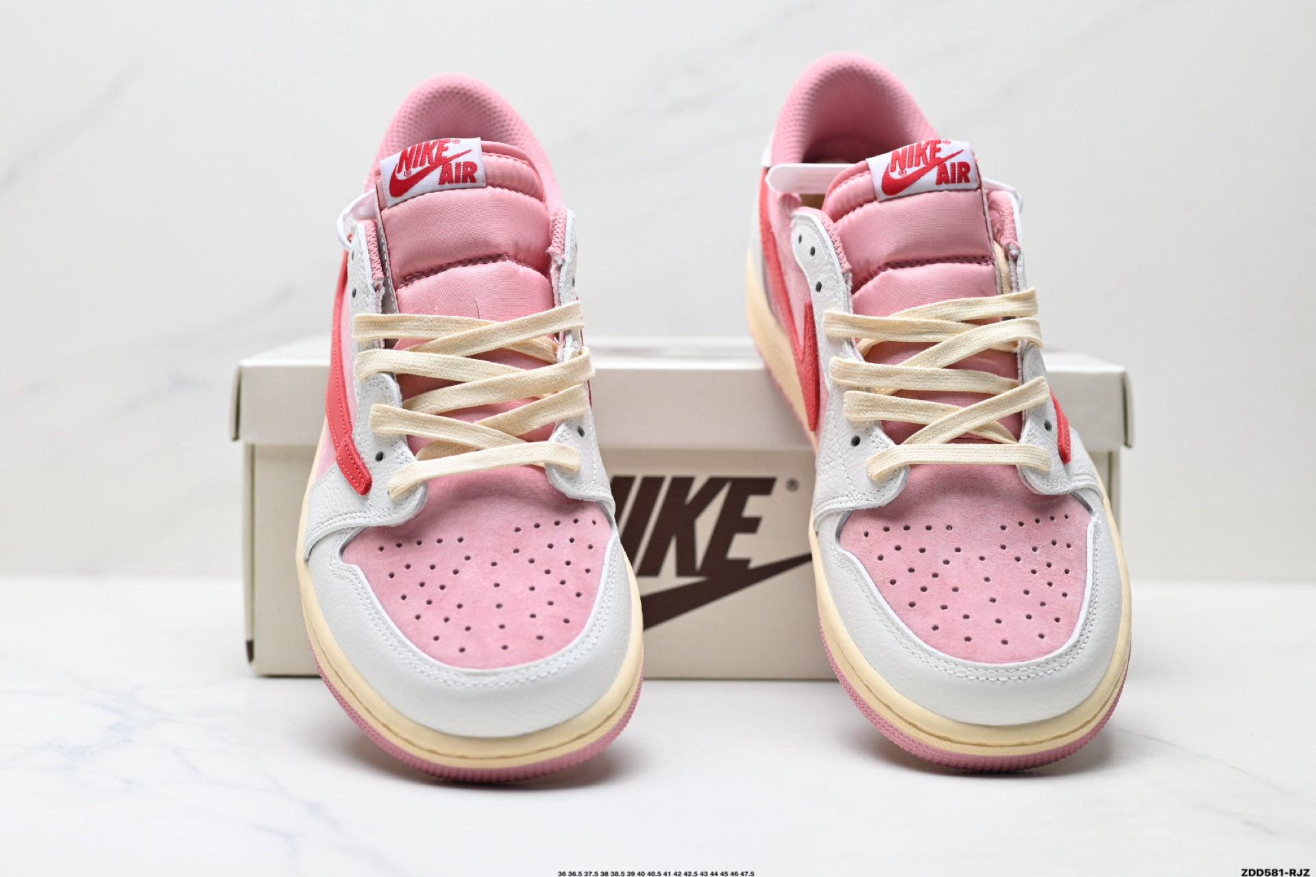 Nike Air Jordan 1 x Travis Scott AJ1倒勾 乔一倒钩 耐克 低帮文化篮球鞋 DM7866-100