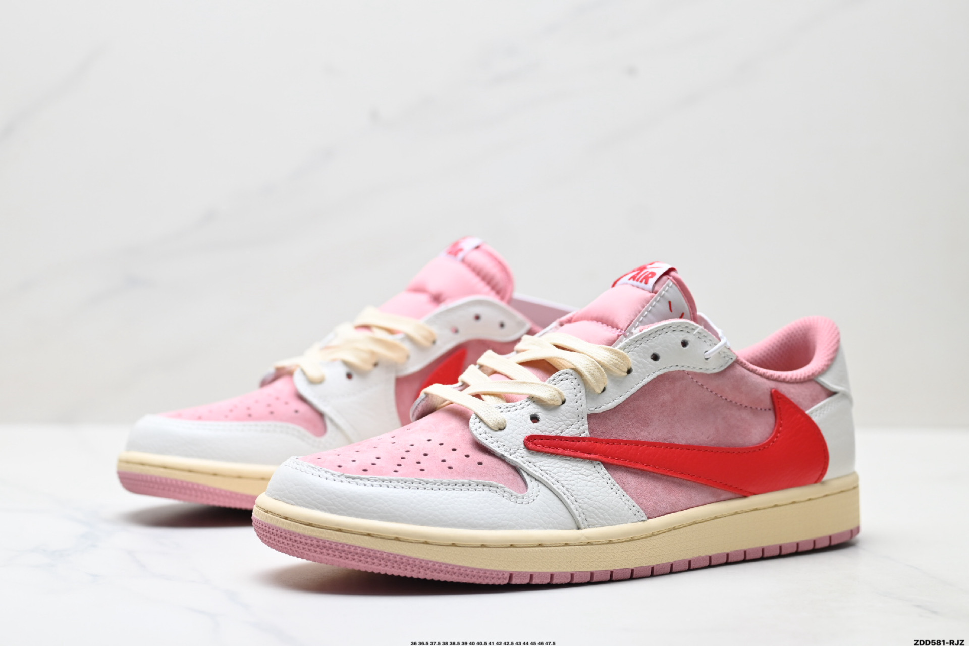 Nike Air Jordan 1 x Travis Scott AJ1倒勾 乔一倒钩 耐克 低帮文化篮球鞋 DM7866-100