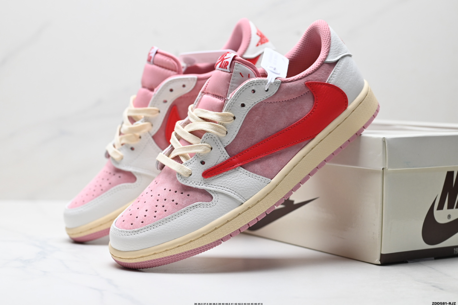 Nike Air Jordan 1 x Travis Scott AJ1倒勾 乔一倒钩 耐克 低帮文化篮球鞋 DM7866-100