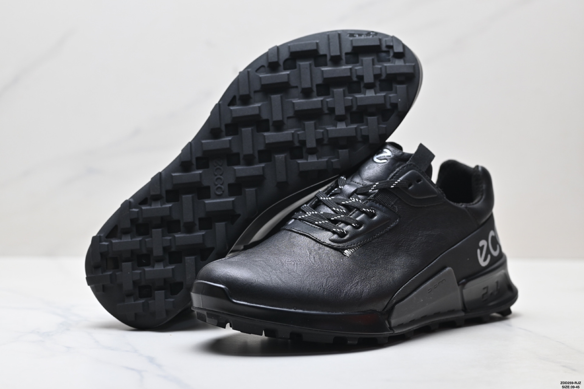 Ecco爱步 BIOM C-TRAIL系列 牛皮 圆头厚底系带 低帮 徒步鞋 822854-010