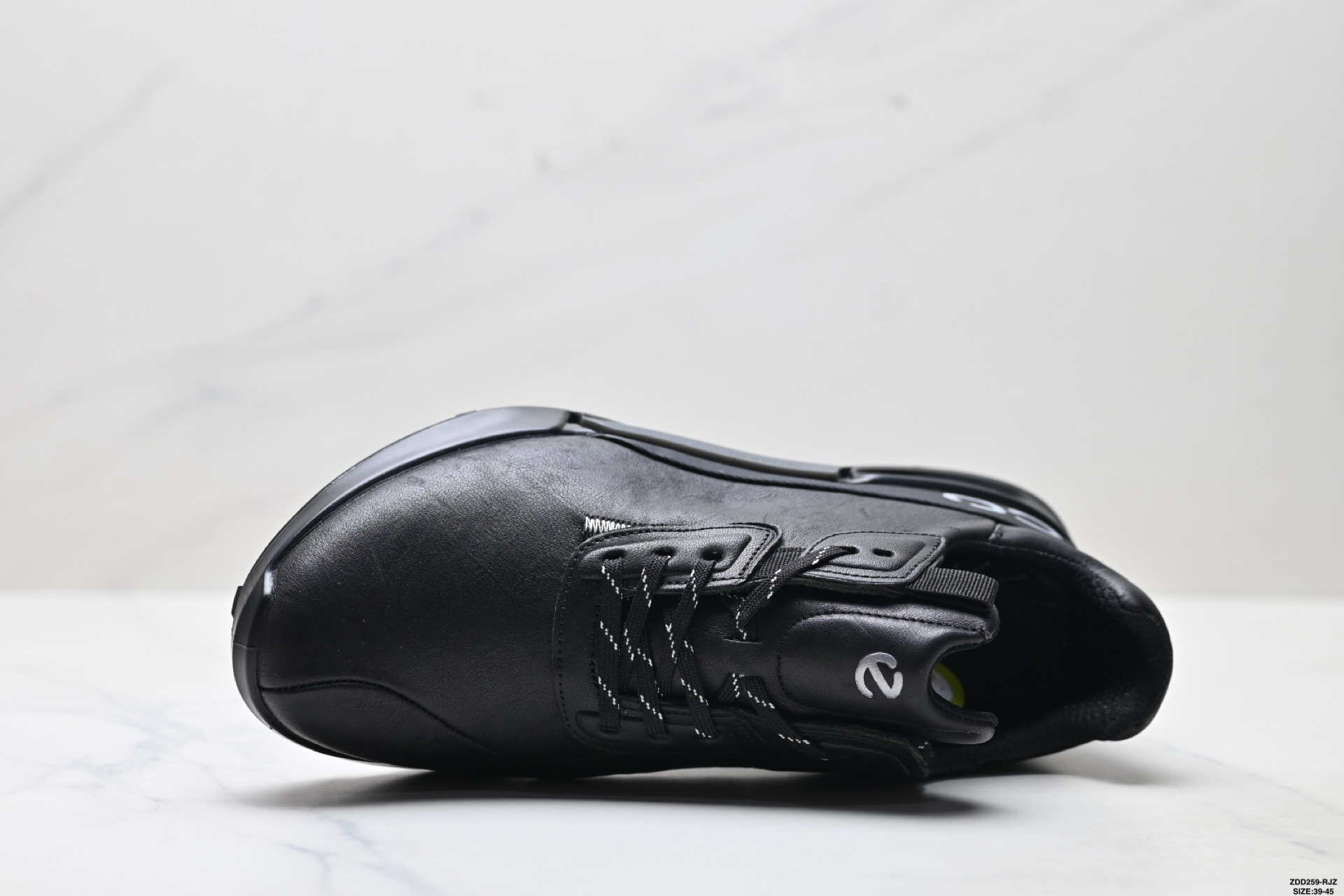 Ecco爱步 BIOM C-TRAIL系列 牛皮 圆头厚底系带 低帮 徒步鞋 822854-010