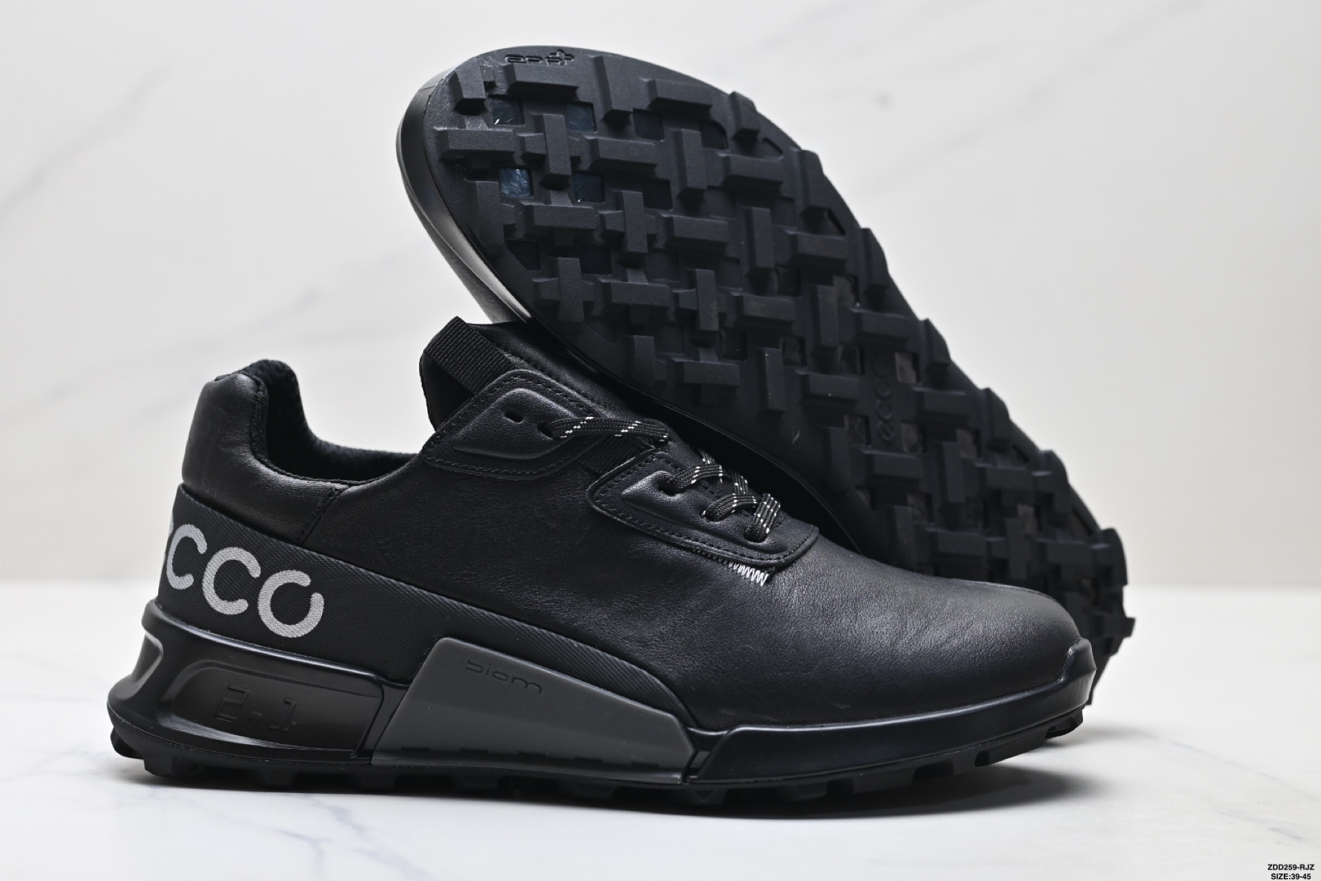 Ecco爱步 BIOM C-TRAIL系列 牛皮 圆头厚底系带 低帮 徒步鞋 822854-010