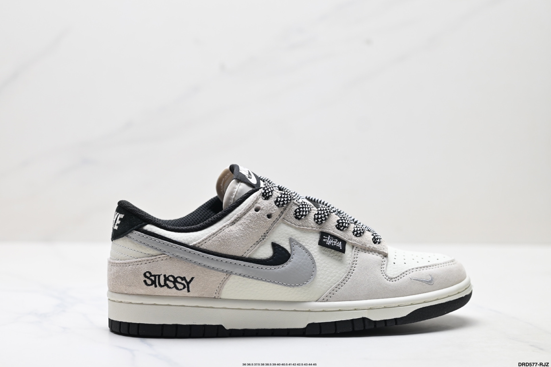 Nike Dunk Low Retro Edición Especial con Diseño Louis Vuitton