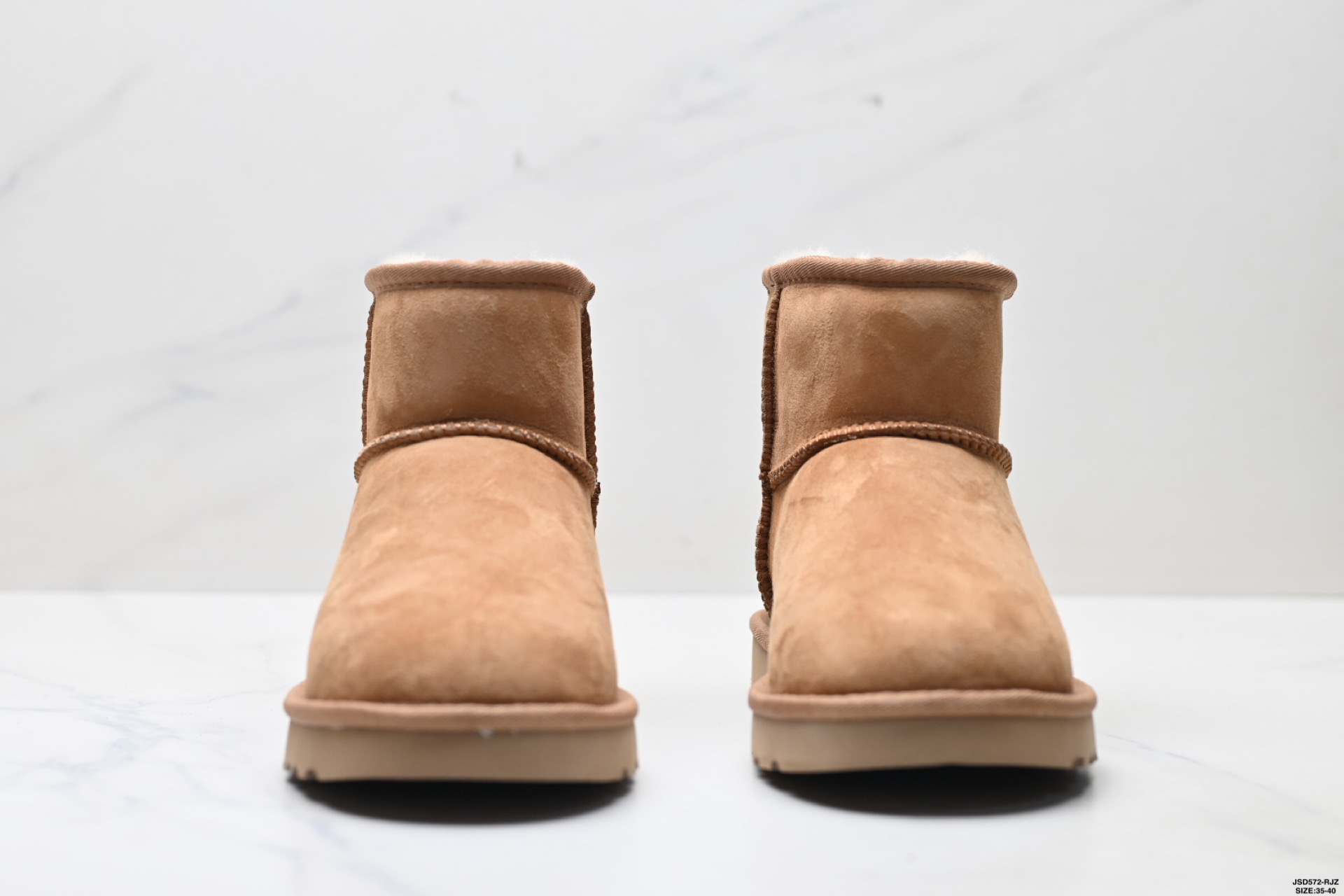 UGG 1016222 经典短筒秋冬羊皮毛一体雪地靴