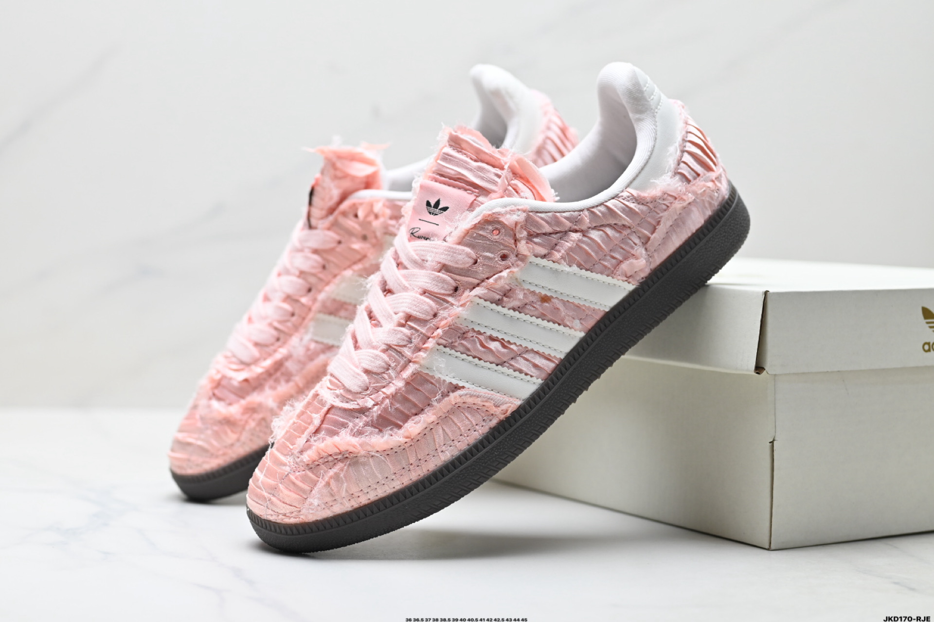 Adidas Originals Samba OG桑巴舞系列 阿迪达斯 绅士德训足球风百搭低帮休闲运动板鞋 JQ4747