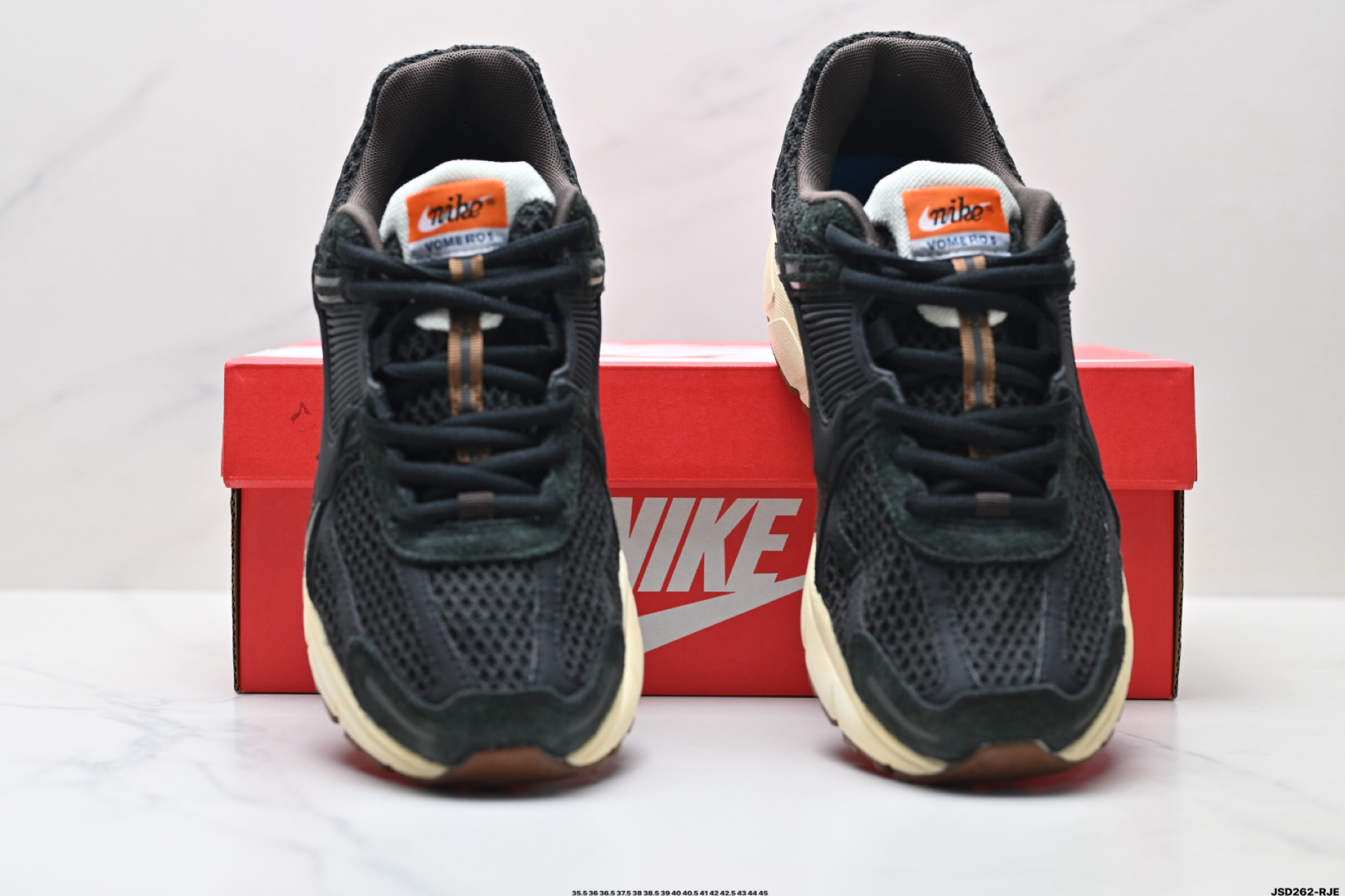 Nike Zoom Vomero 5 耐克 马拉松复古跑五代休闲运动慢跑鞋 FD0533-010