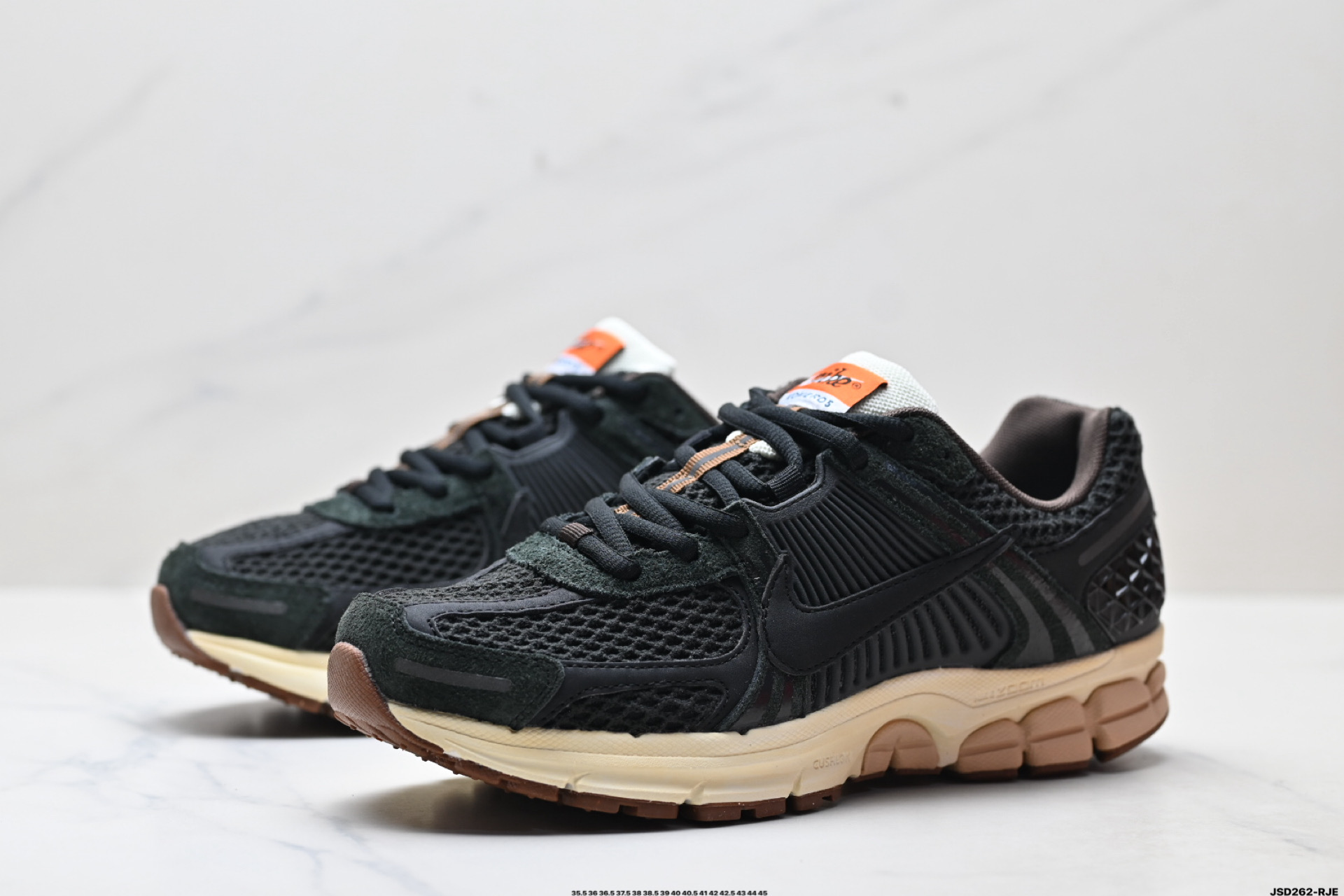 Nike Zoom Vomero 5 耐克 马拉松复古跑五代休闲运动慢跑鞋 FD0533-010