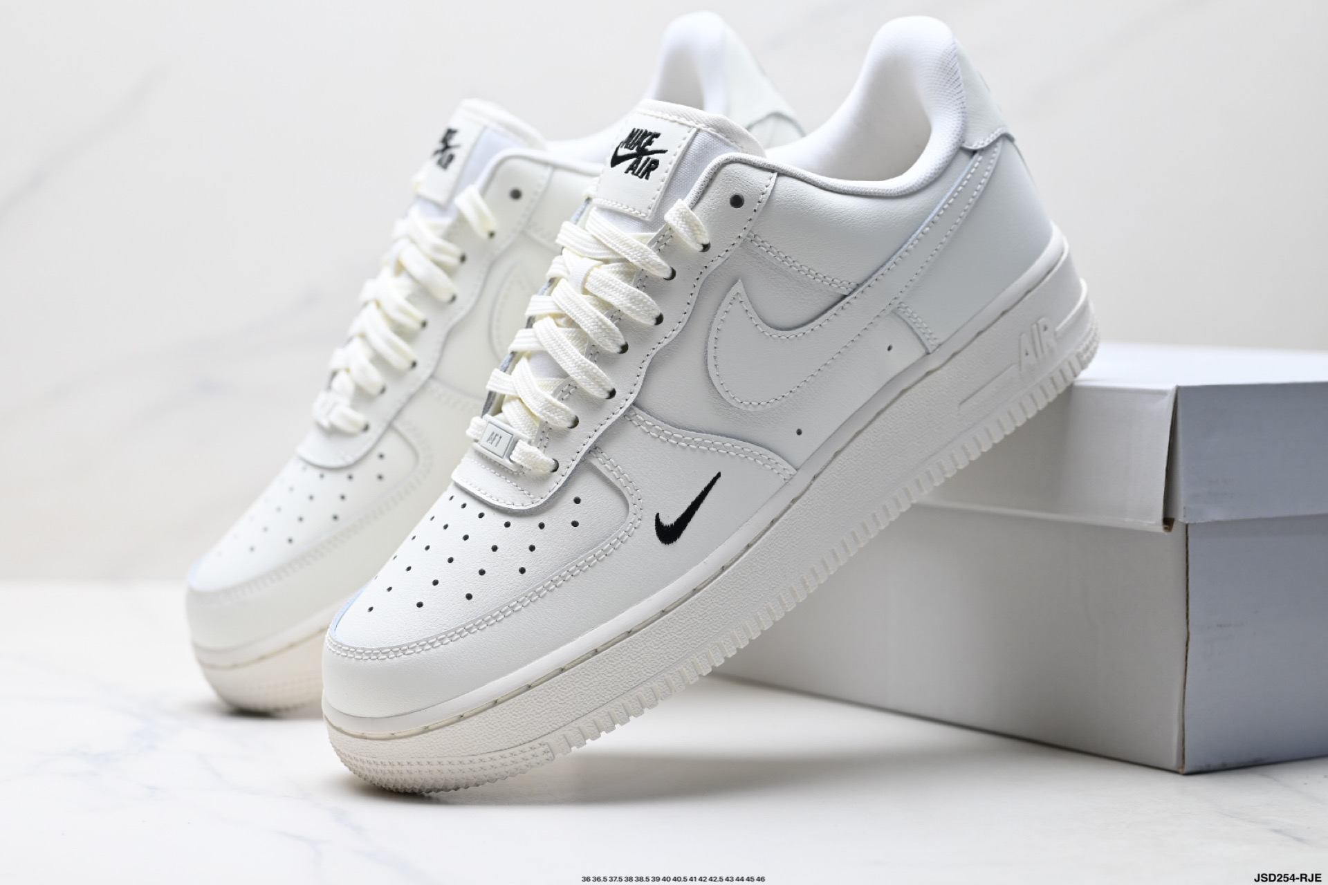 NIKE AIR FORCE 1‘07 HF1058-133