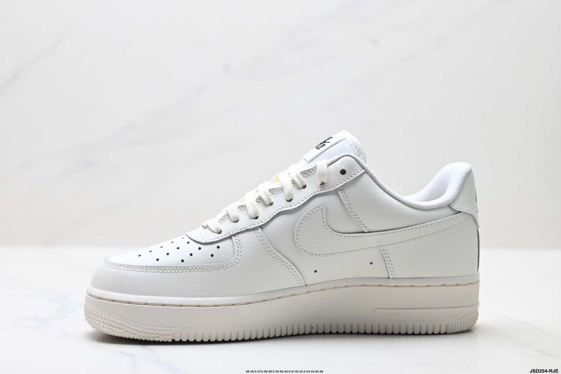 NIKE AIR FORCE 1‘07 HF1058-133