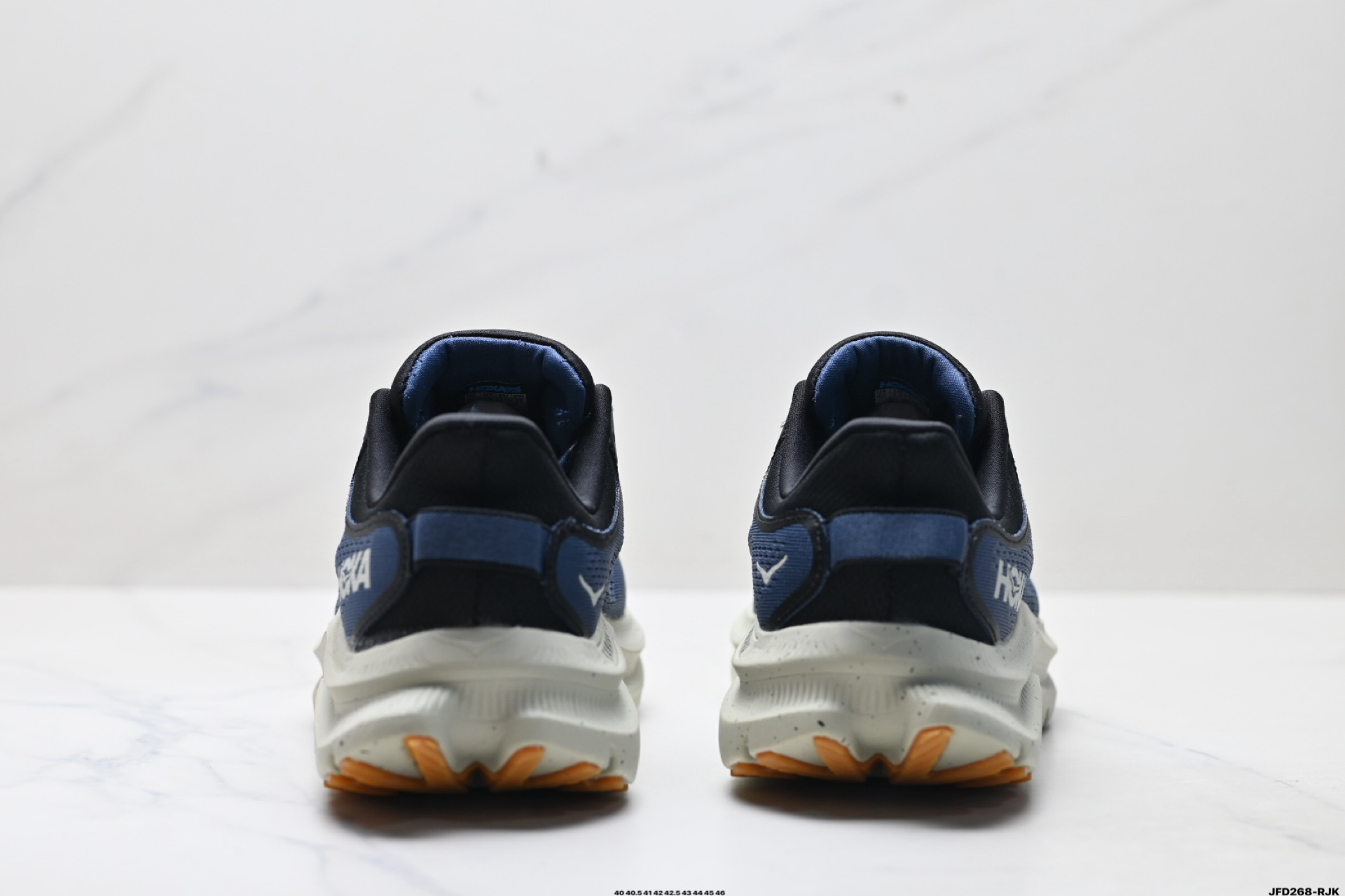 HOKA ONE ONE KAWANA 2 网面织物 专业性能减震公路跑步鞋 1147930