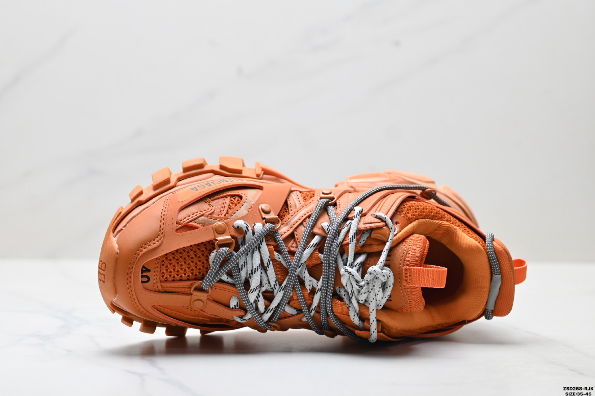 Balenciaga巴黎世家 Track Sneaker 圆头系带 低帮复古老爹鞋 户外概念复古老爹鞋 800592 WTRHK 1013