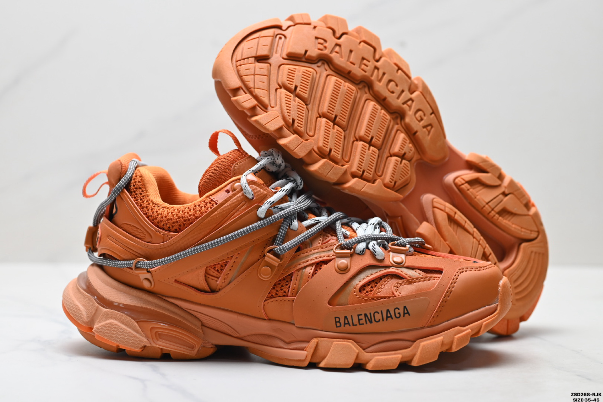 Balenciaga巴黎世家 Track Sneaker 圆头系带 低帮复古老爹鞋 户外概念复古老爹鞋 800592 WTRHK 1013