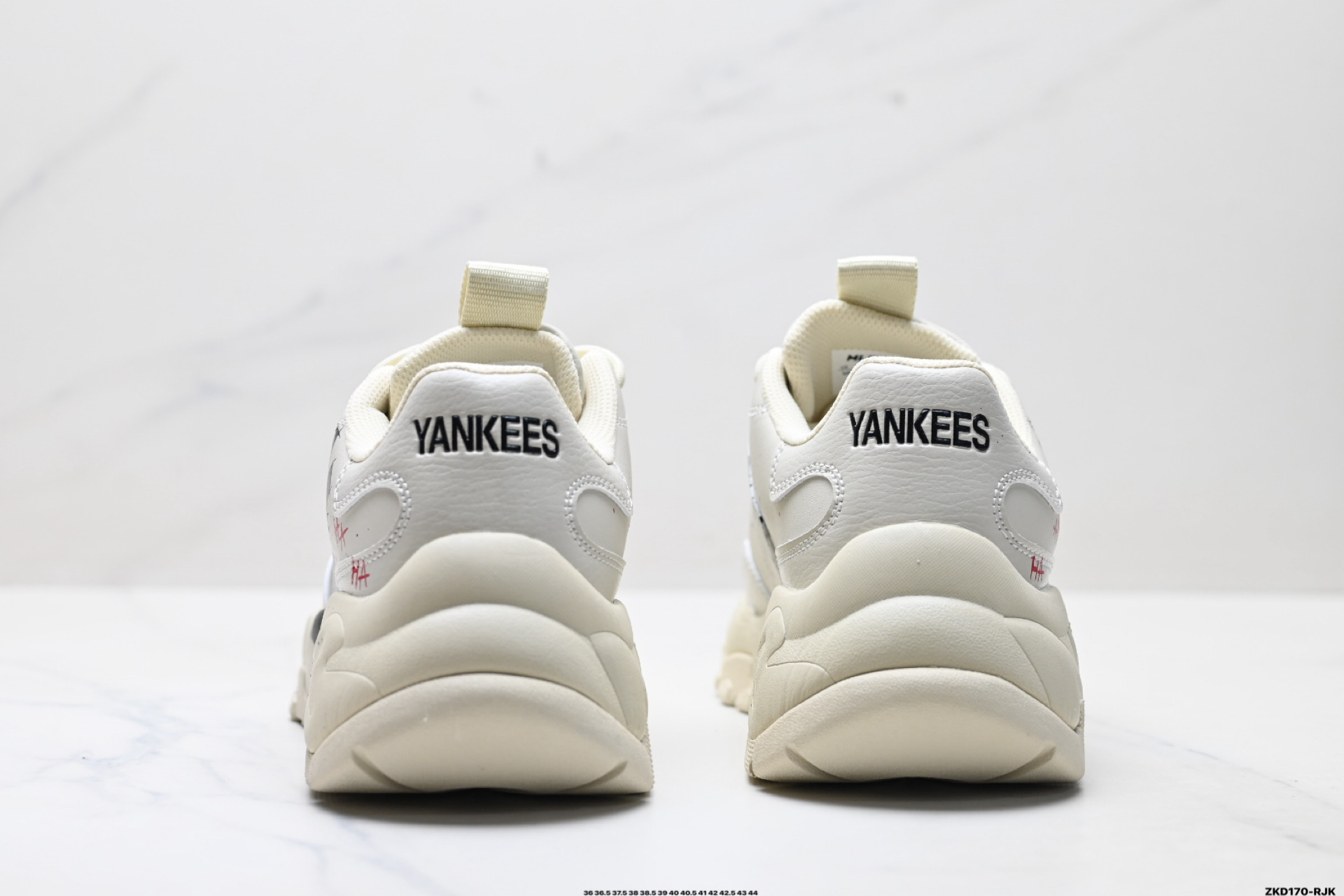 MLB BIGBALL CHUNKY PIXEL ‘DIY定制’ 简约时尚 百搭 包裹性保暖防滑防水减震 低帮 板鞋 3ASXCA12N