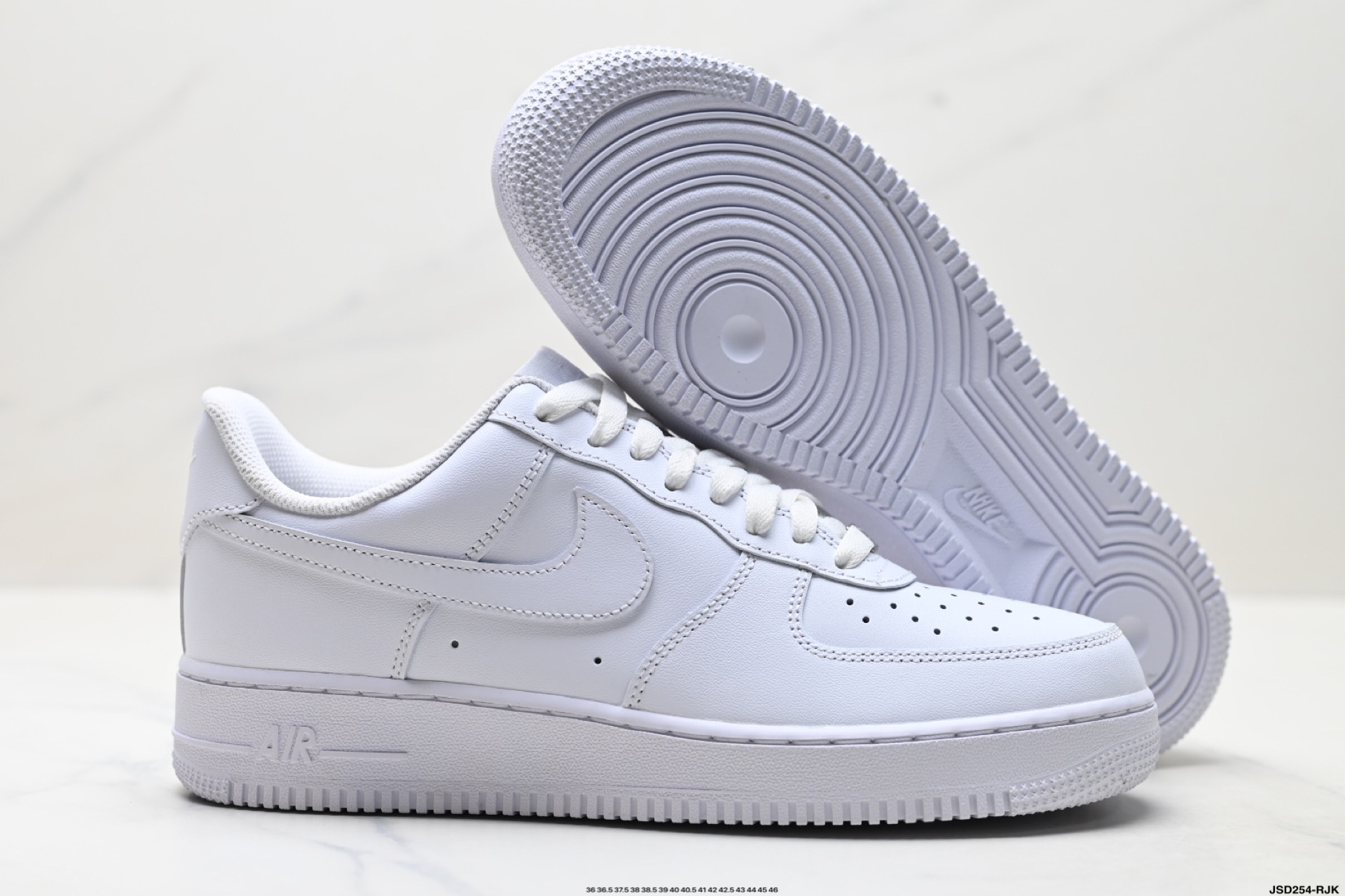 NIKE AIR FORCE 1‘07 CW2288-111