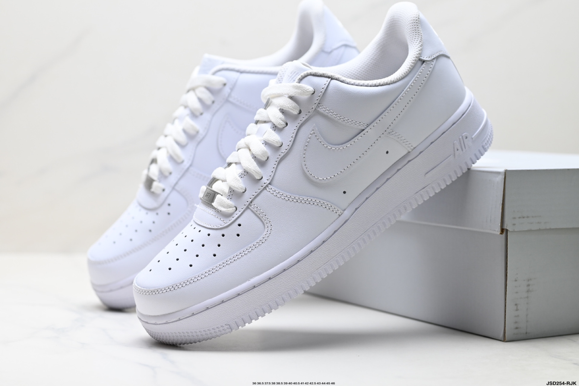 NIKE AIR FORCE 1‘07 CW2288-111