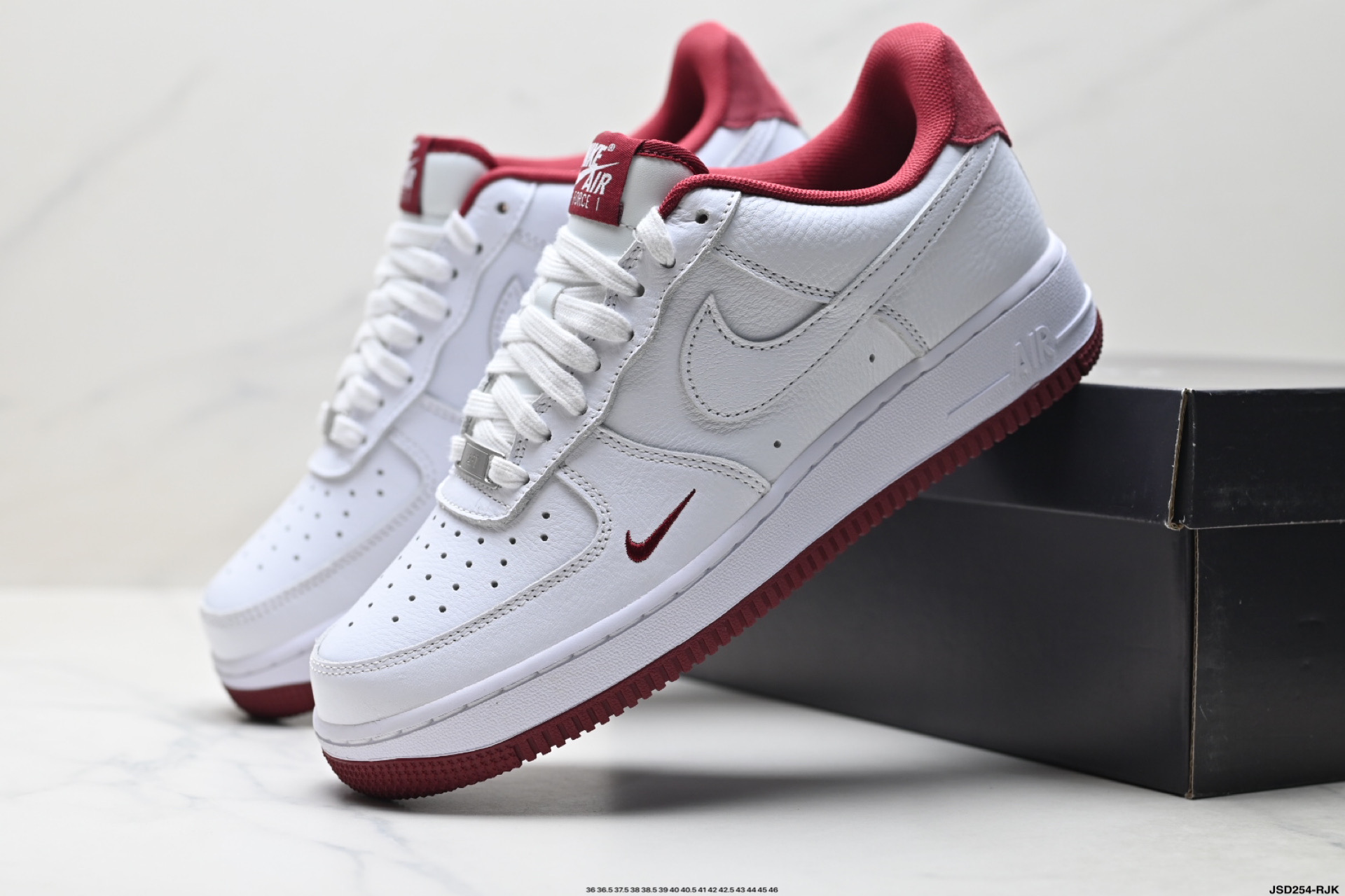 NIKE AIR FORCE 1‘07 CW2288-111