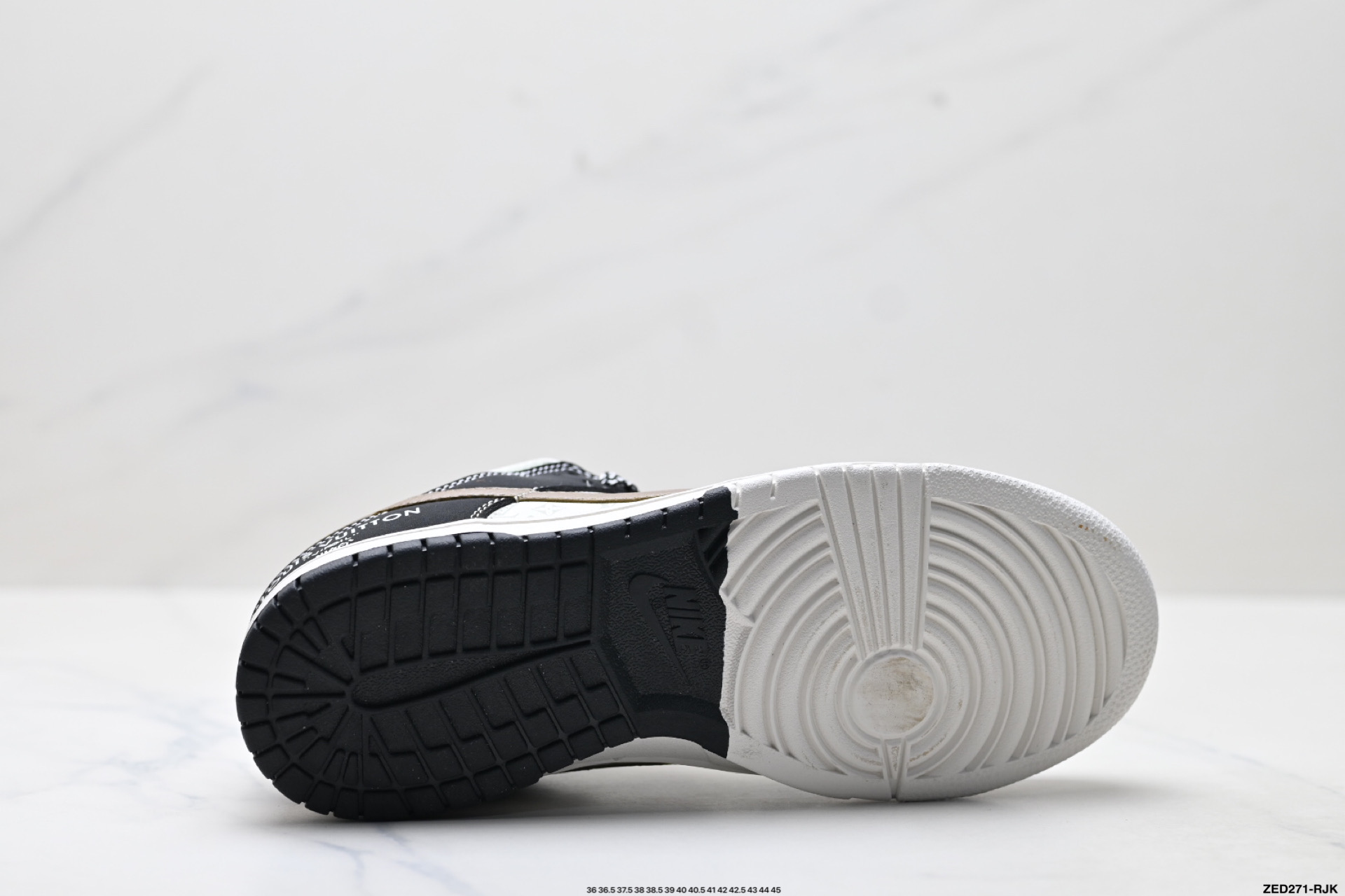 Nike Dunk Low Retro ‘DIY高端定制’耐克 低帮休闲运动板鞋 CS1688-130