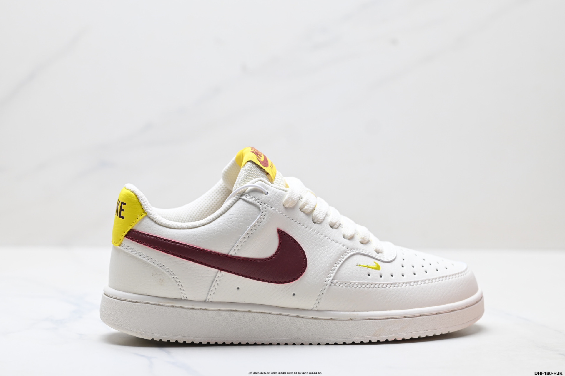 Nike Court Vision Lo: Comodidad y Estilo Retro en Cada Paso