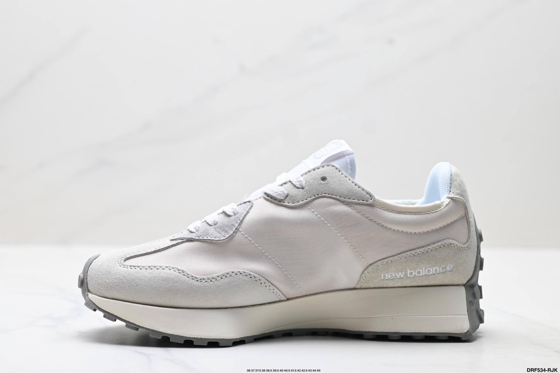 New Balance 327: Zapatillas Retro para un Look Casual y Cómodo 4 i1757780788501 7746 0 2