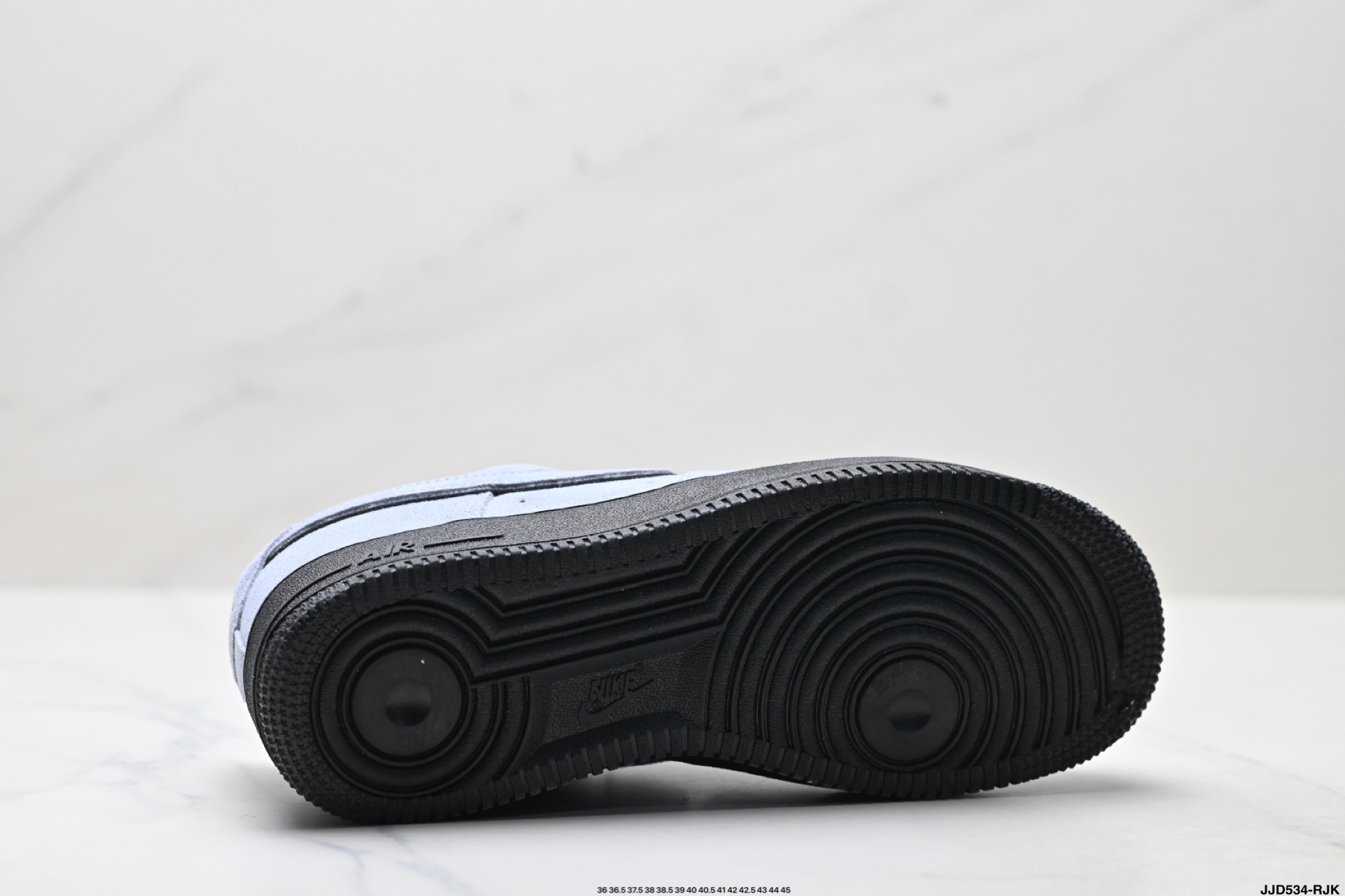 Nike Air Force 1 '07: Comodidad y Estilo Casual en Cada Paso 10 i1757780949085 7810 0 8