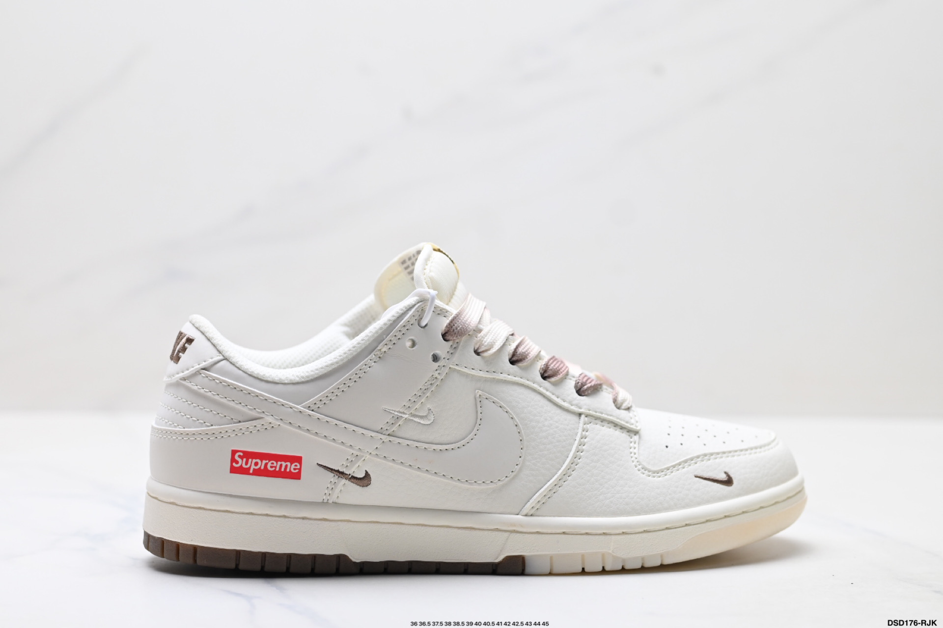 Nike Dunk Low Retro Supreme: Estilo y Comodidad en Cada Paso 3 i1757781188161 1684 0 0