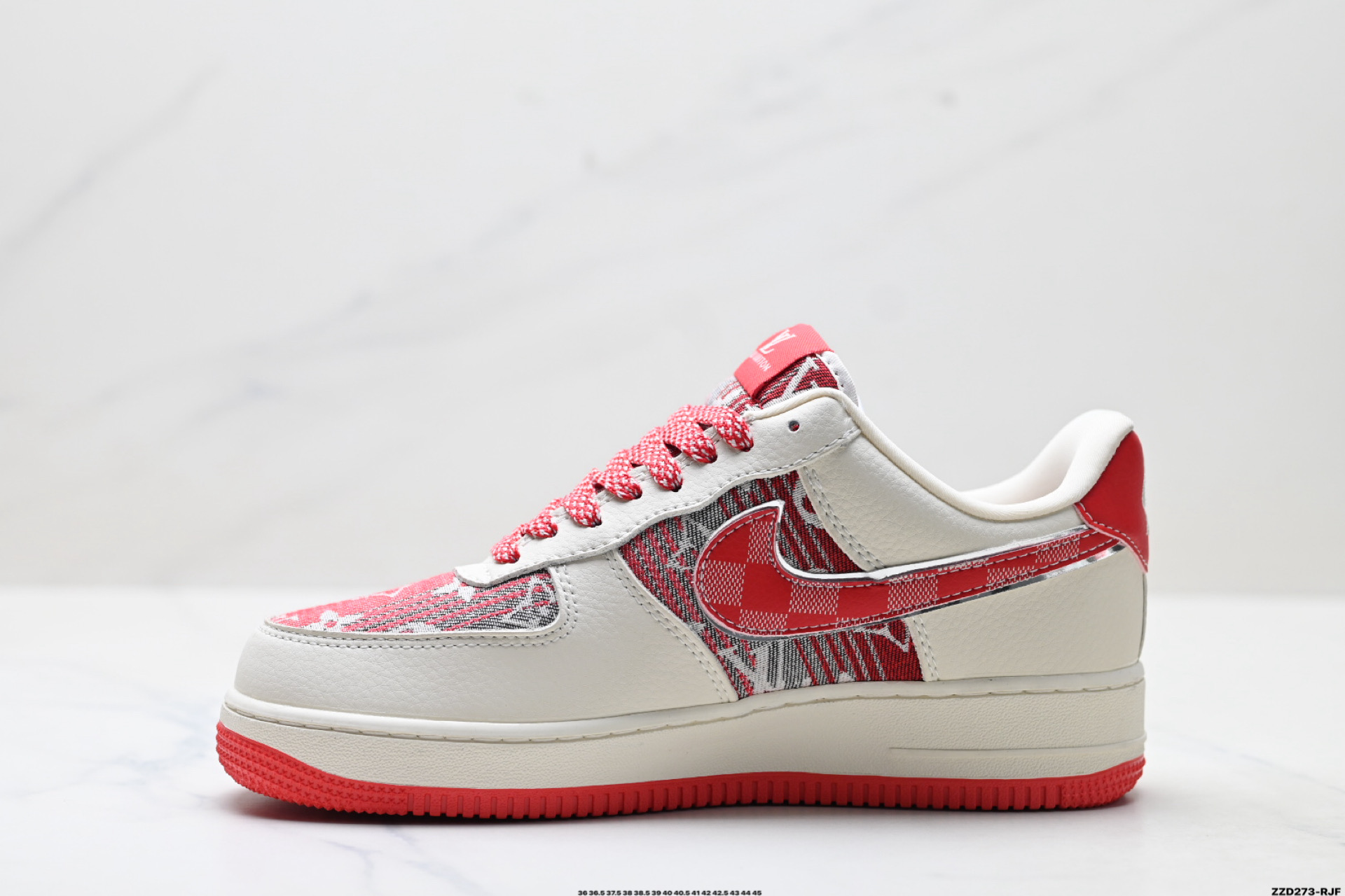 NIKE AIR FORCE 1‘07 LV8 XL1979-109