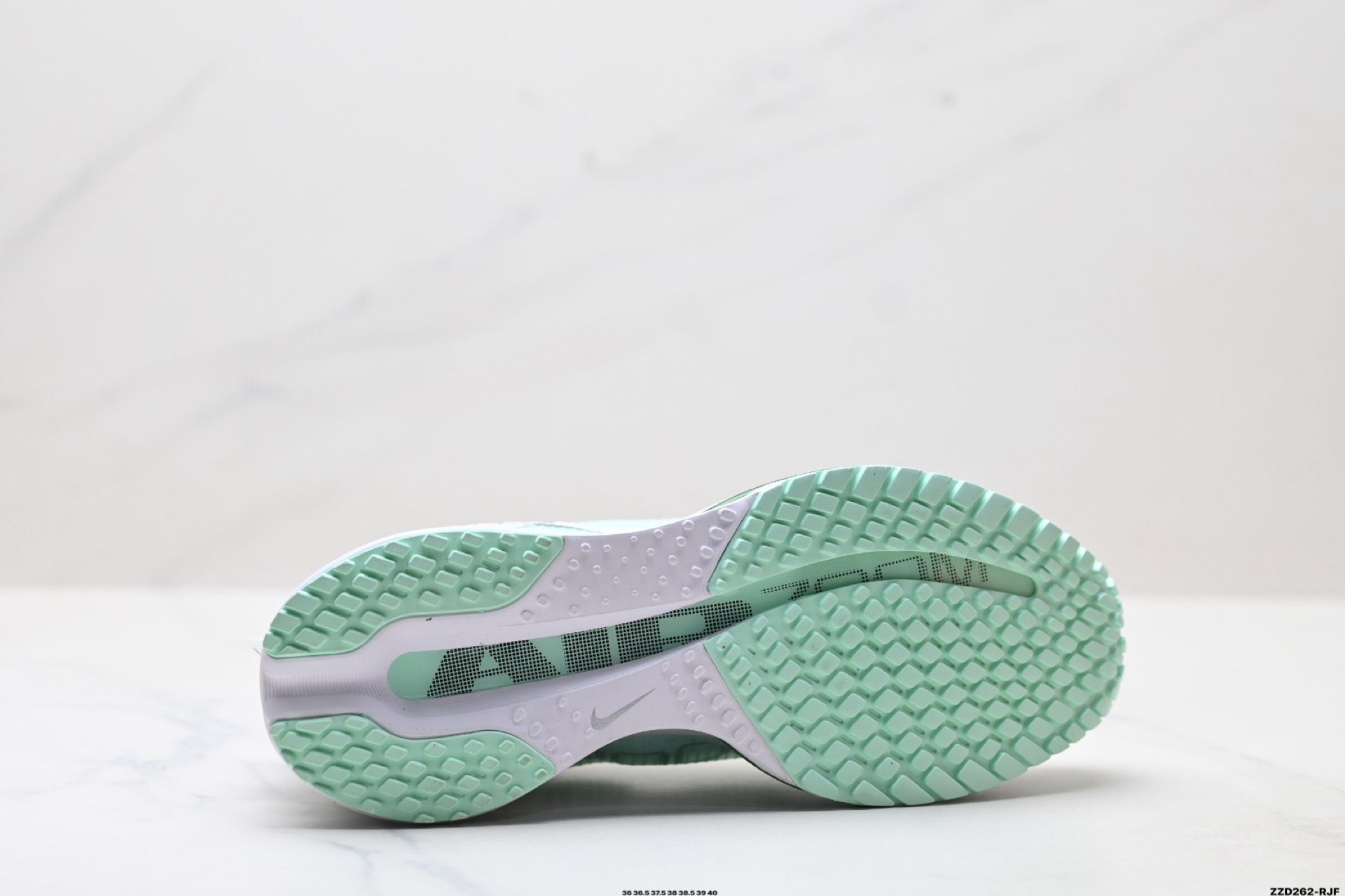 Nike Air Zoom Pegasus Premium 耐克 新款气垫缓震休闲跑步鞋 HQ2593-103