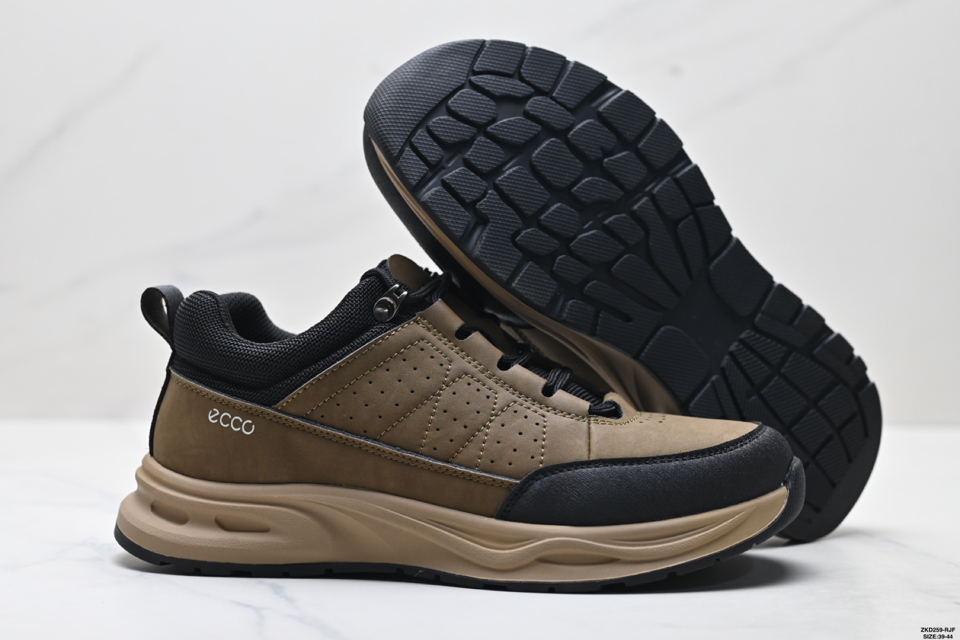 Ecco爱步 Sko系列 牛皮 圆头厚底系带 低帮 徒步鞋 800874-010