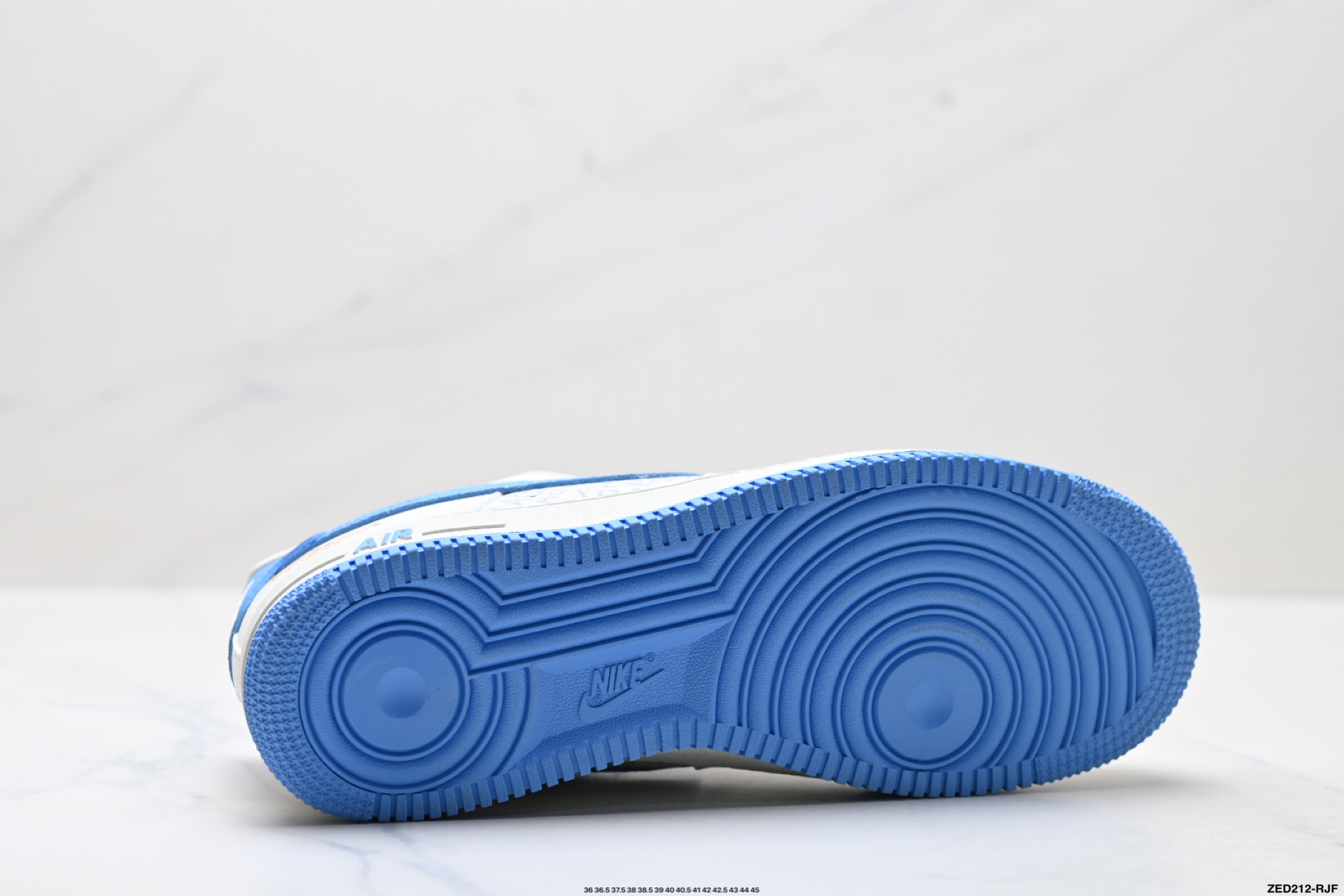 NIKE AIR FORCE 1‘07 YF9511-803