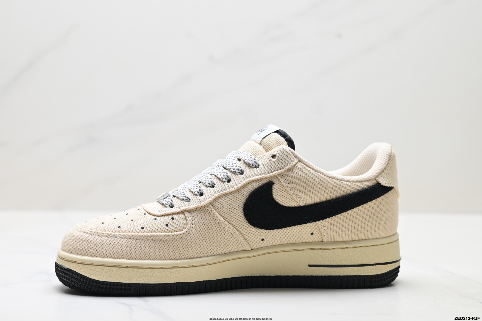 NIKE AIR FORCE 1‘07 XX3168-155