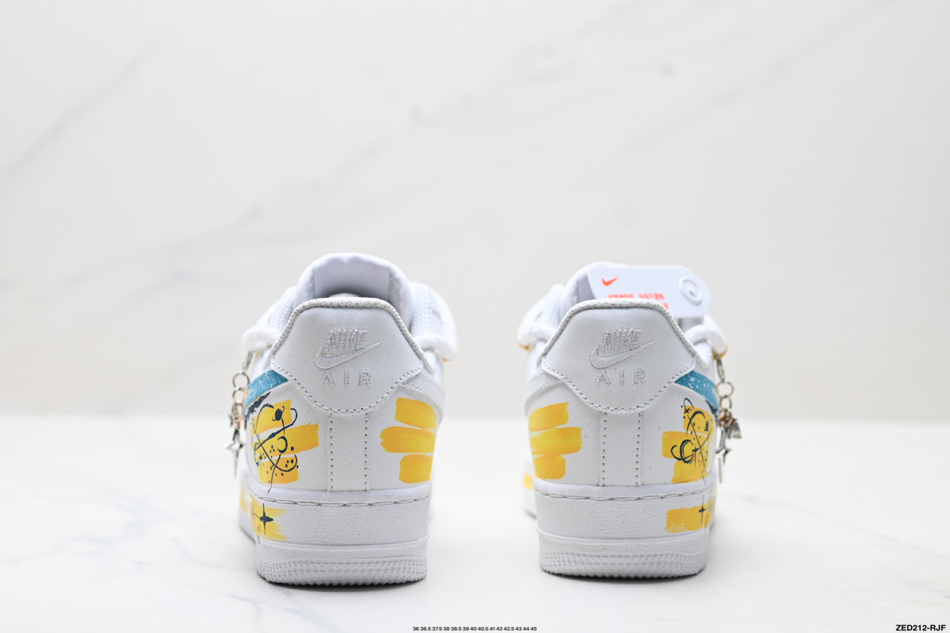 NIKE AIR FORCE 1‘07 拉帮完美 星座732-822
