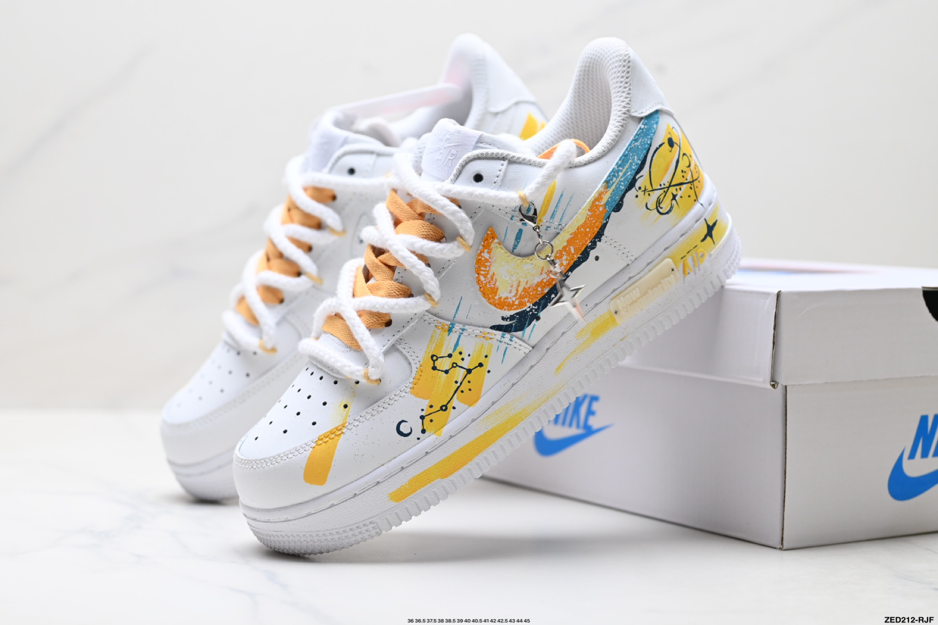 NIKE AIR FORCE 1‘07 拉帮完美 星座732-822