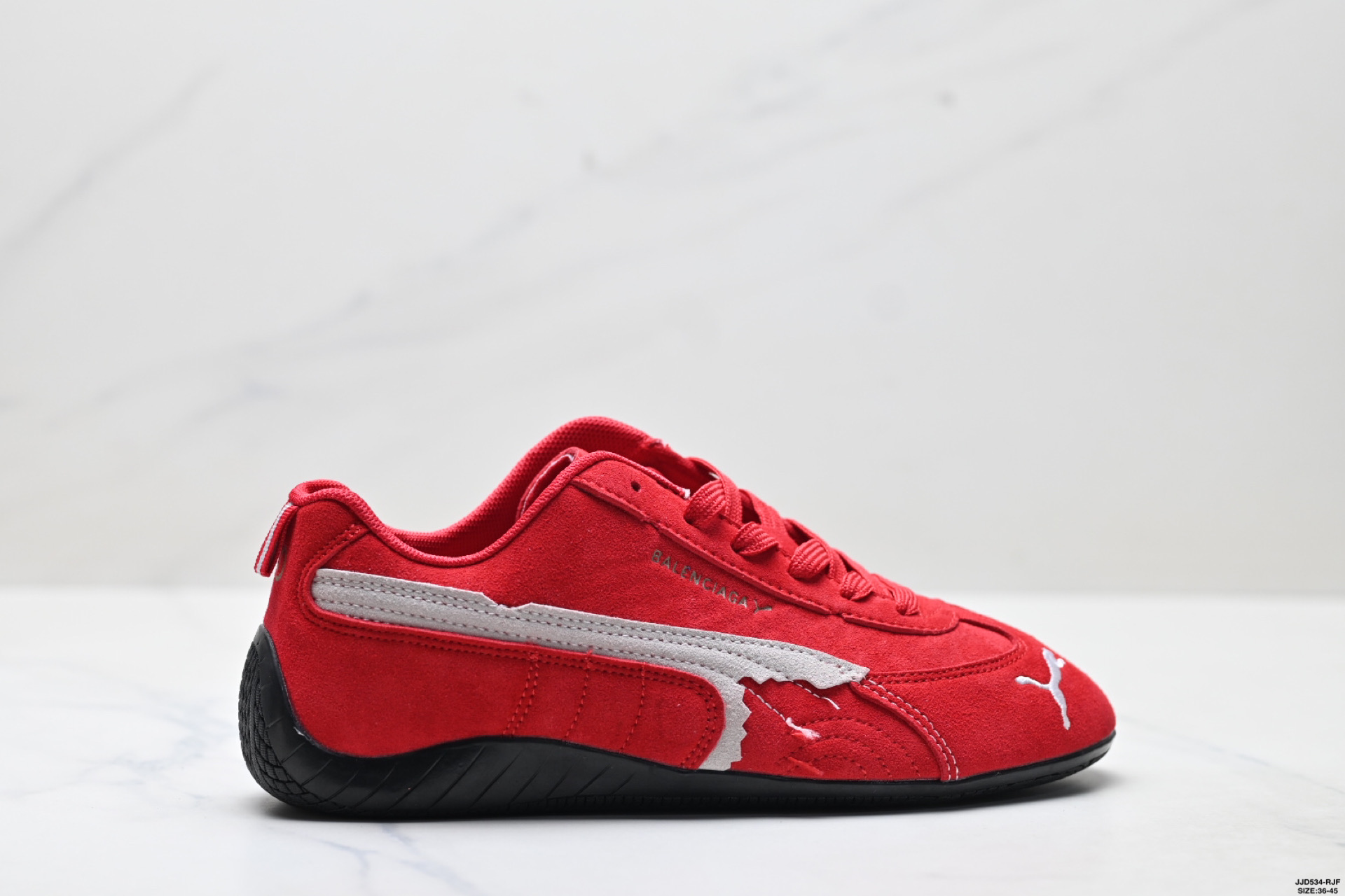 נעלי פומה x Balenciaga Speedcat בצבע חדשני מעור מולד