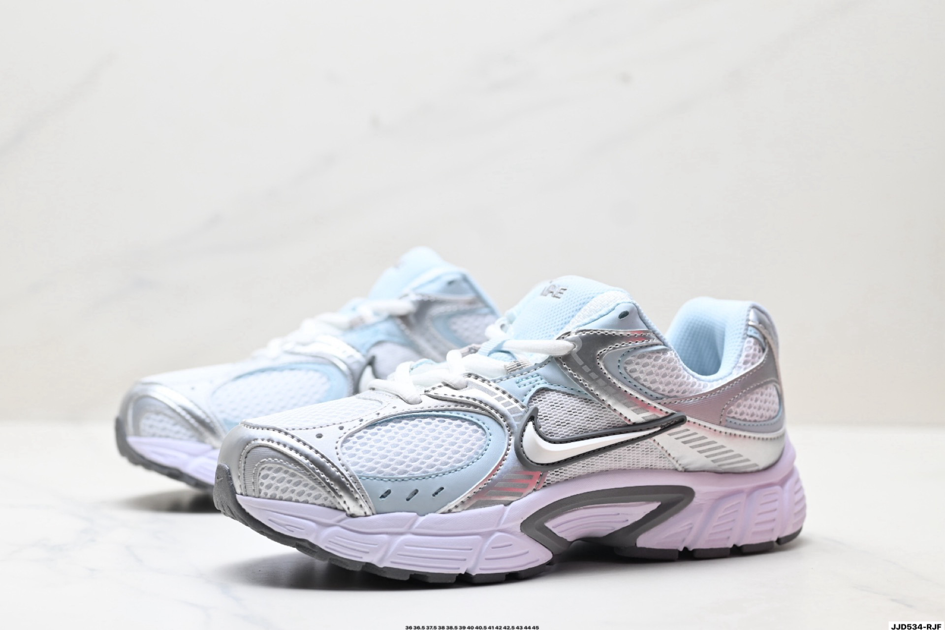 Nike V5 RNR: Zapatillas Casuales, Cómodas y Duraderas para Uso Diario 5 i1757913665199 4661 0 3