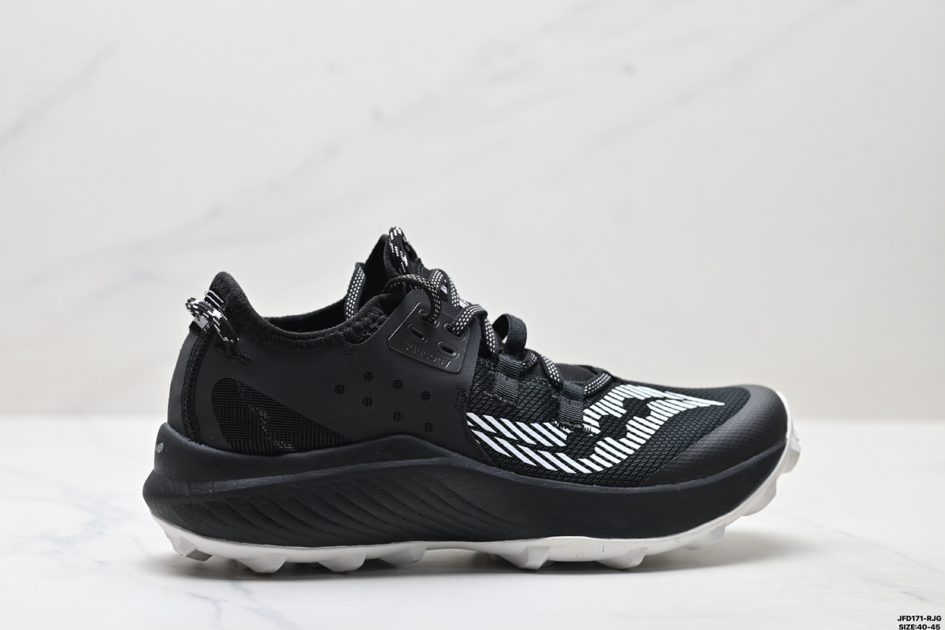 180 SAUCONY索康尼 ENDORPHIN RIFT系列 低帮缓震跑步鞋 S10856-01