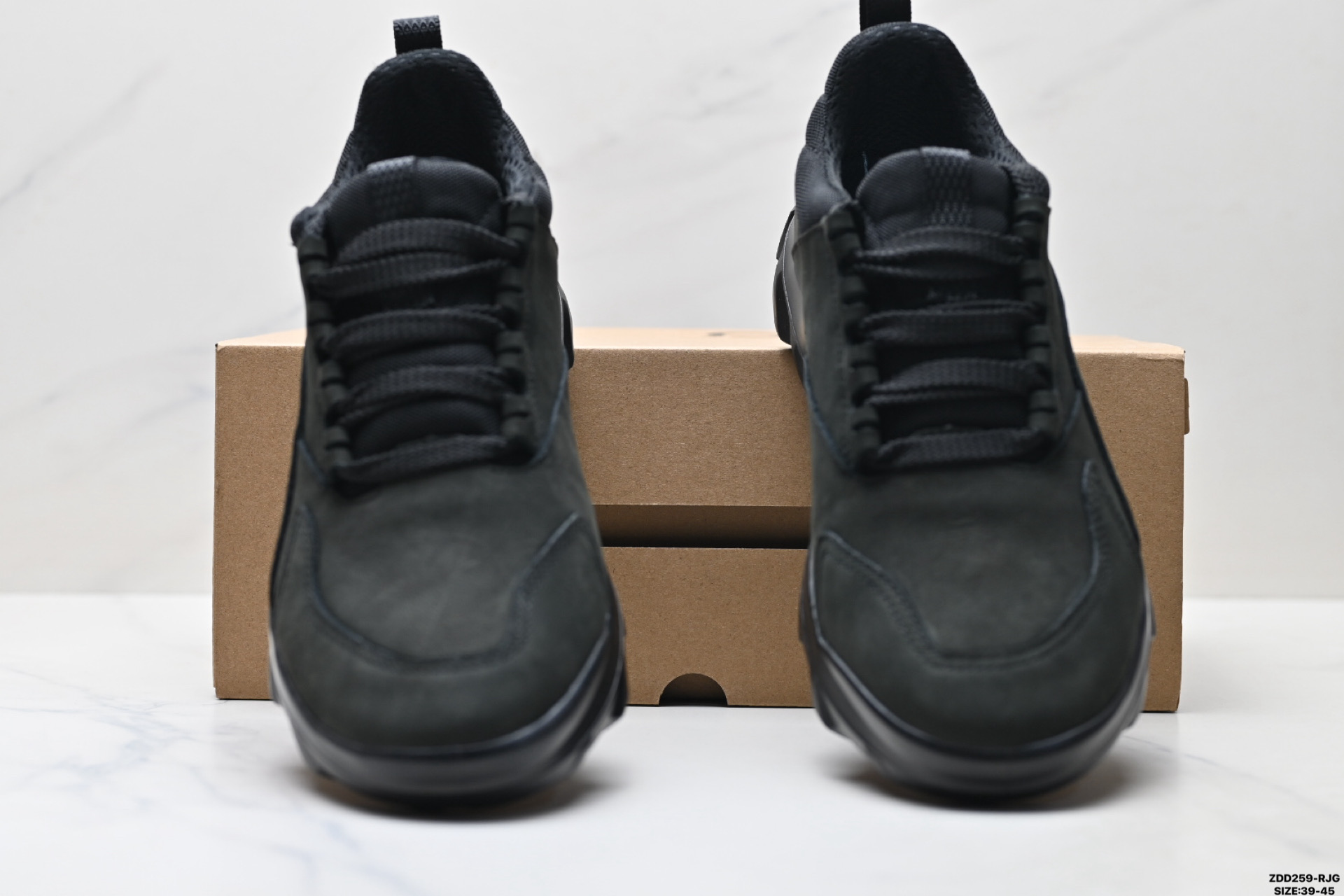 240 Ecco爱步 Sko系列 牛皮 圆头厚底系带 低帮 徒步鞋 8203140